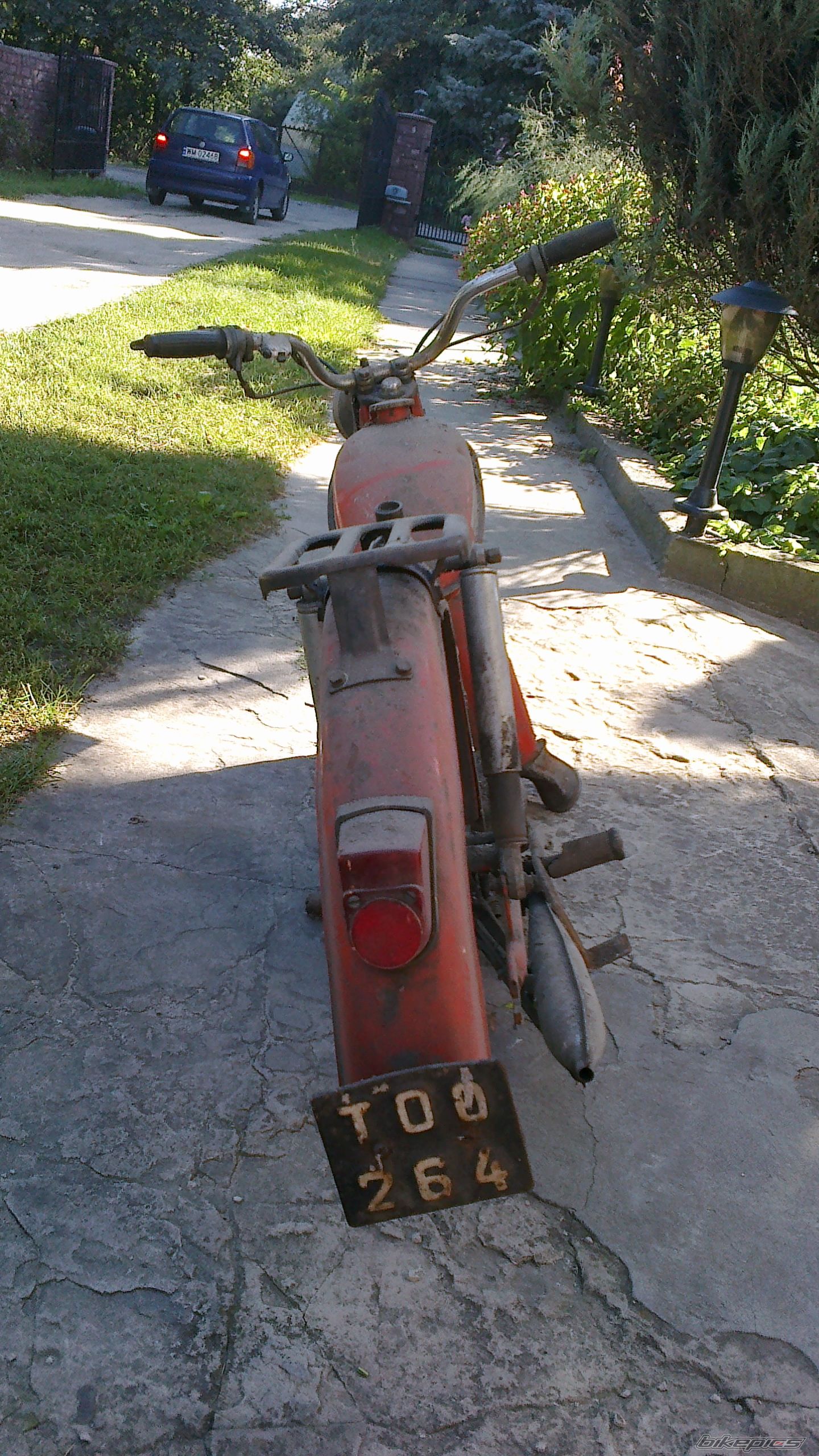 Photo 2453738