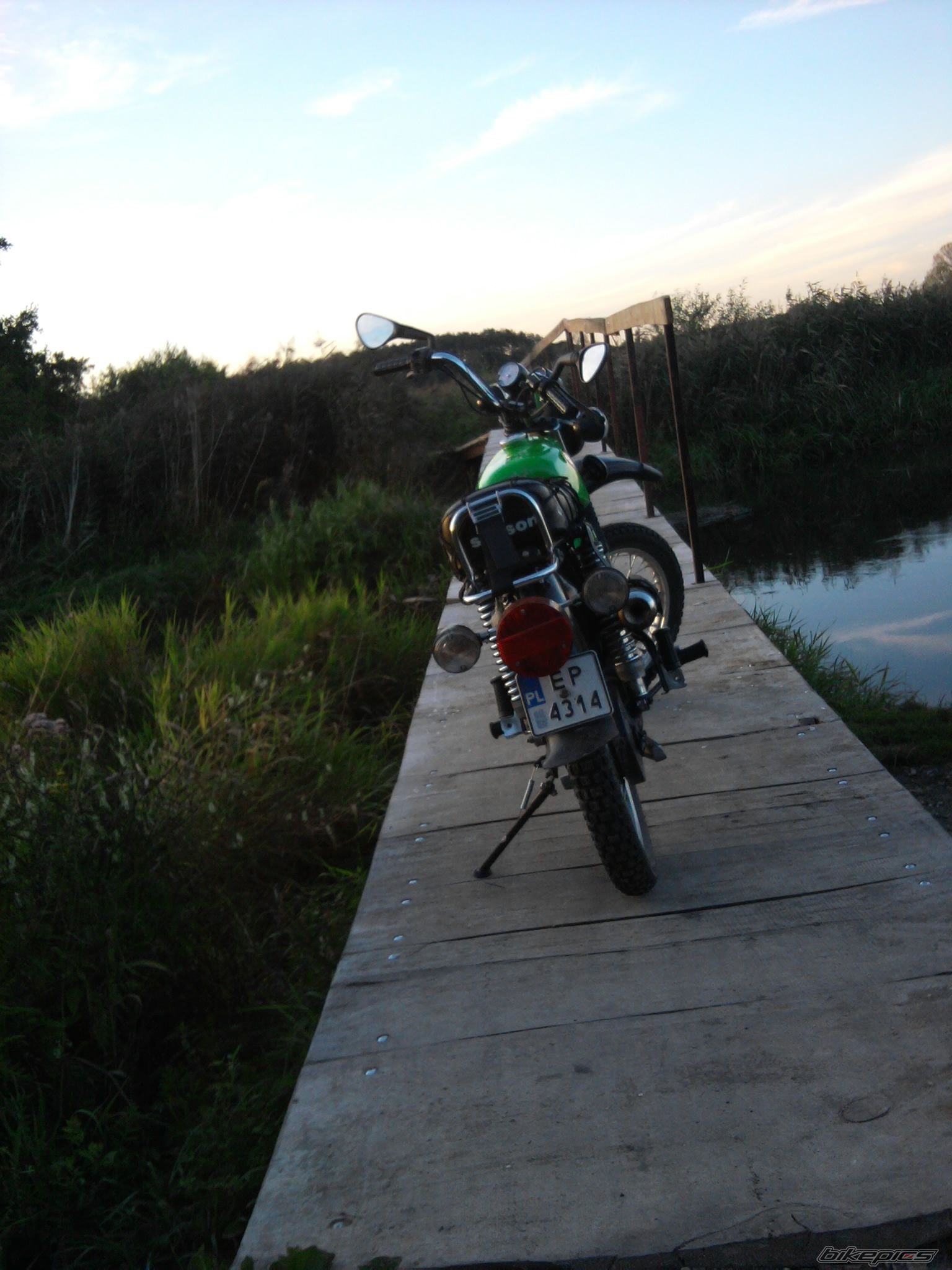 Photo 2453846