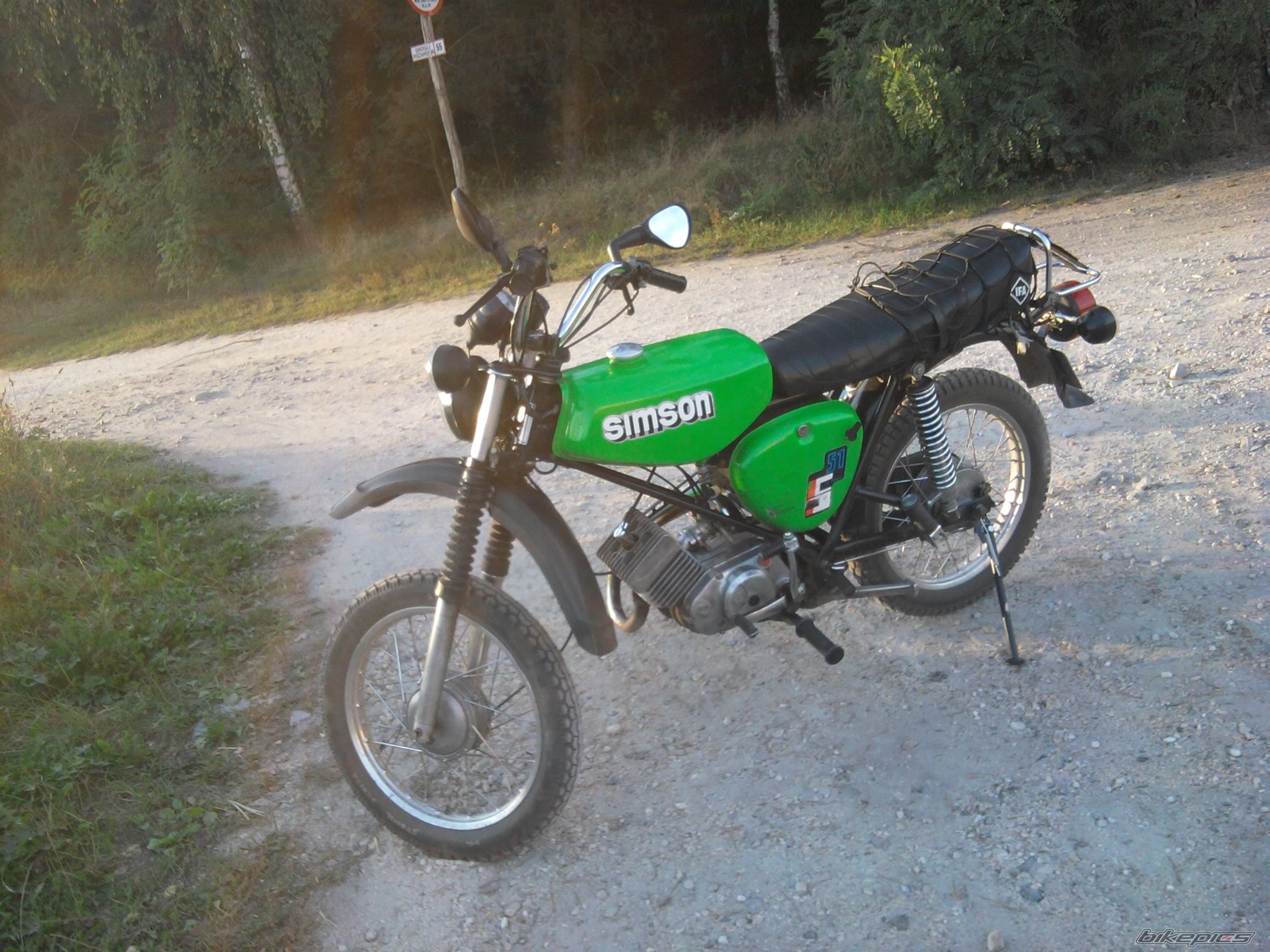 Photo 2453851