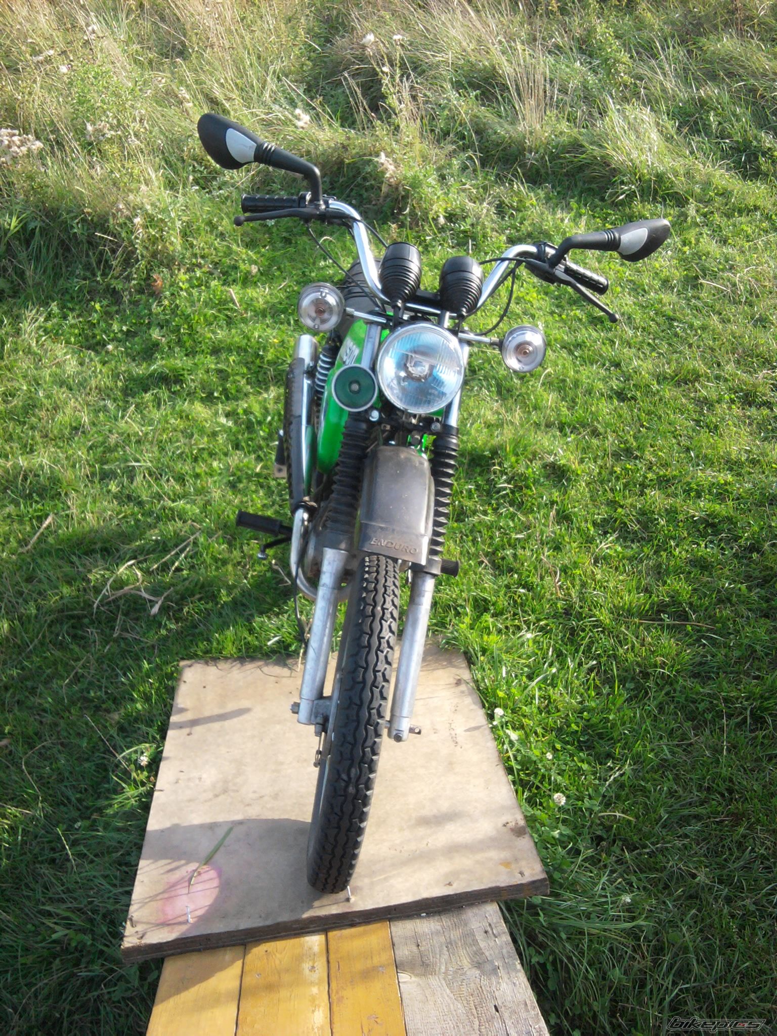 Photo 2453883