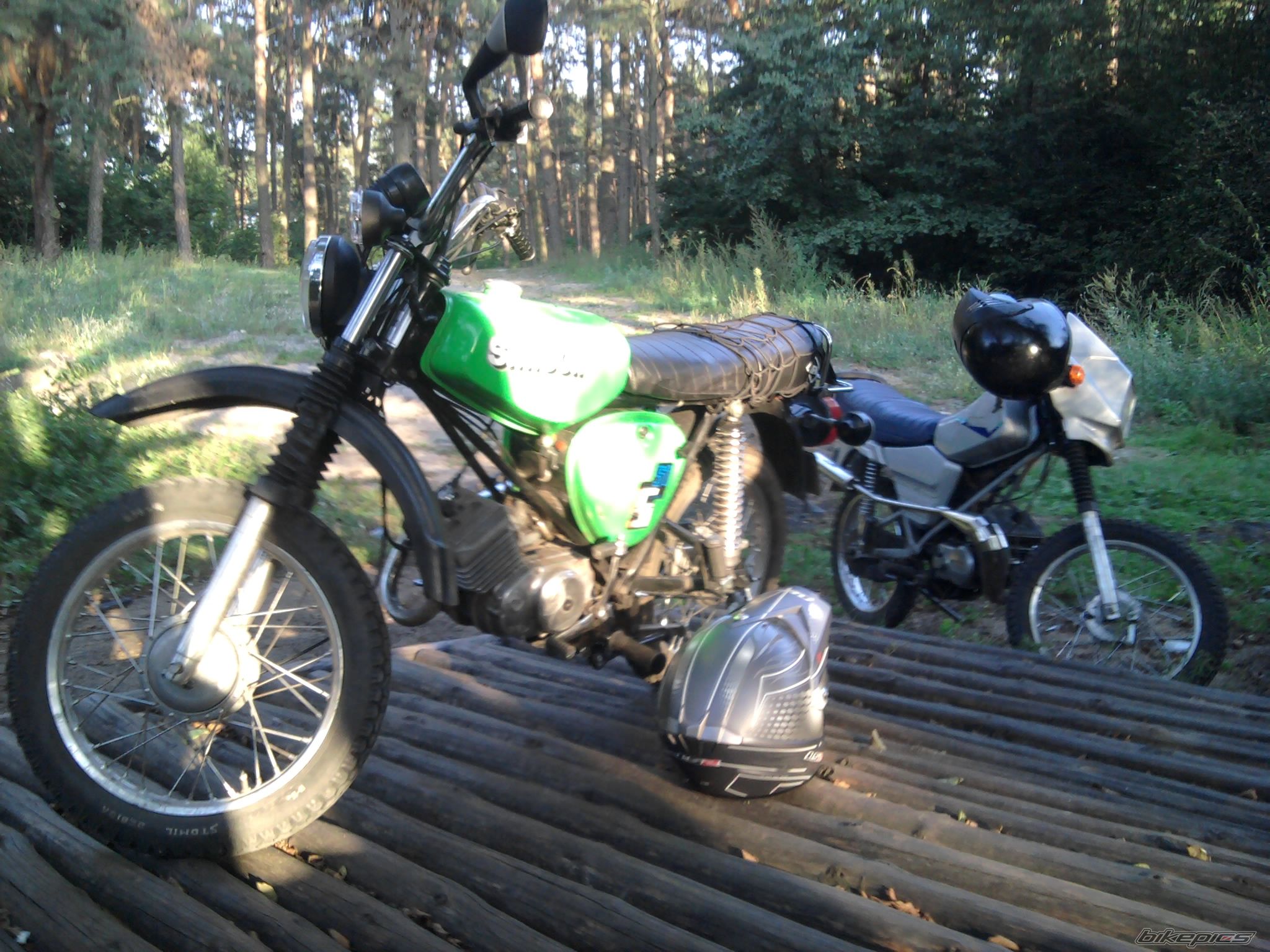 Photo 2453887