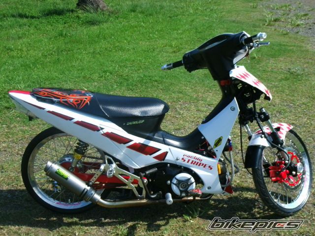 Photo 2453890