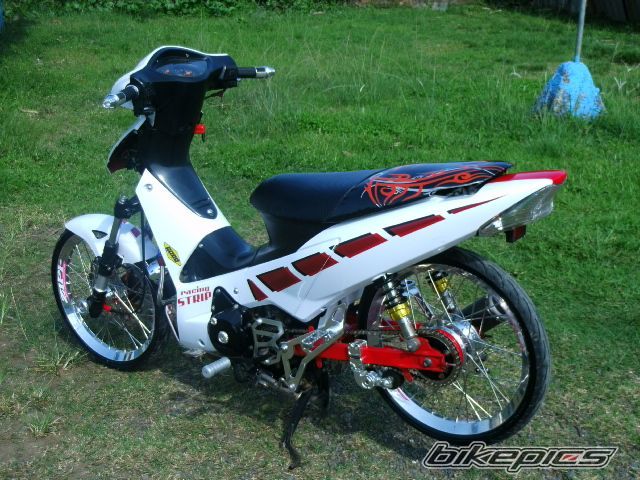 Photo 2453893