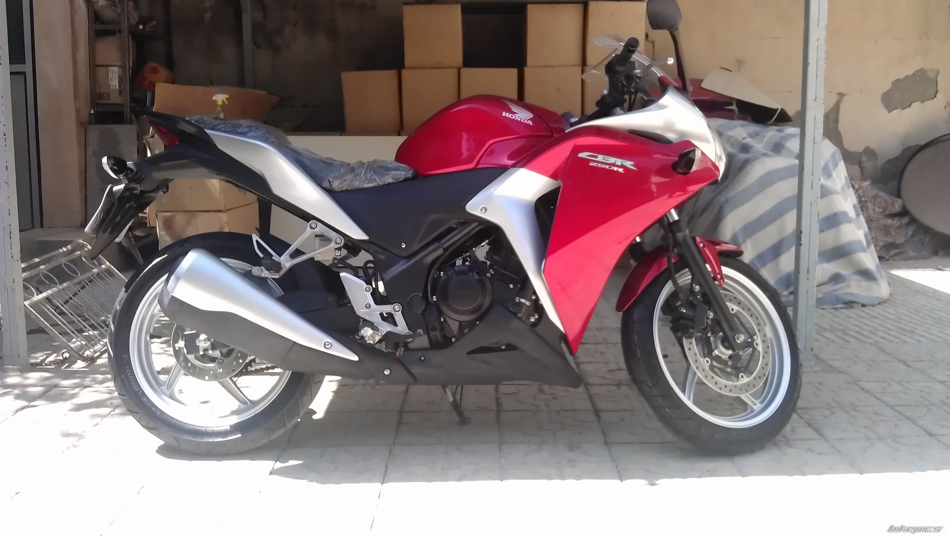 Photo 2453970