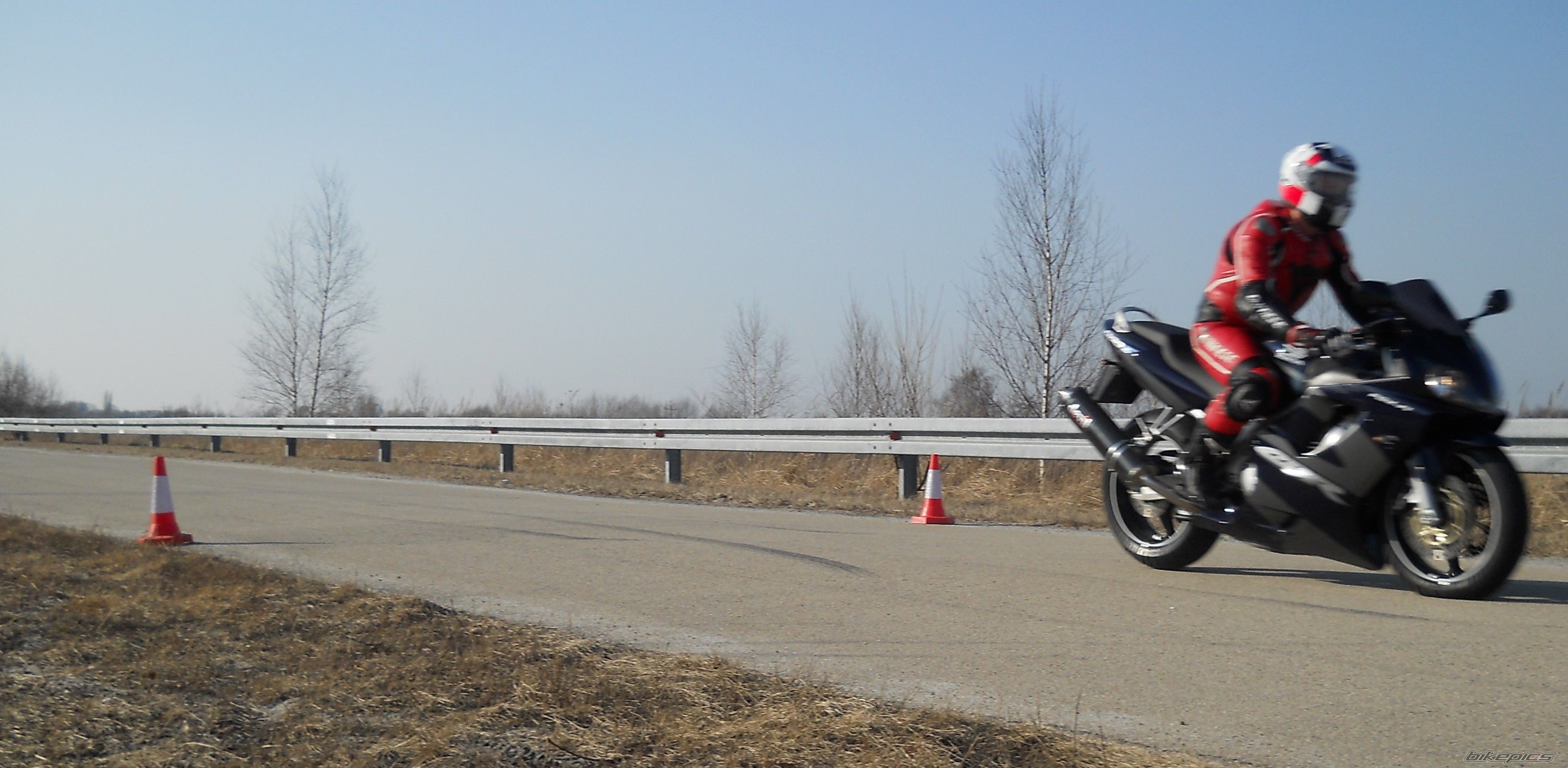 Photo 2454604
