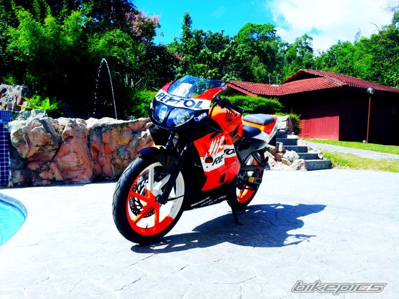 Photo 2454687