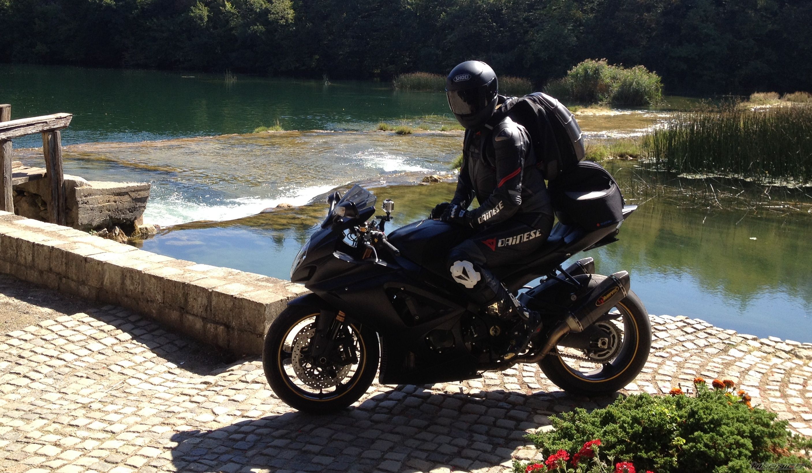 Photo 2454725