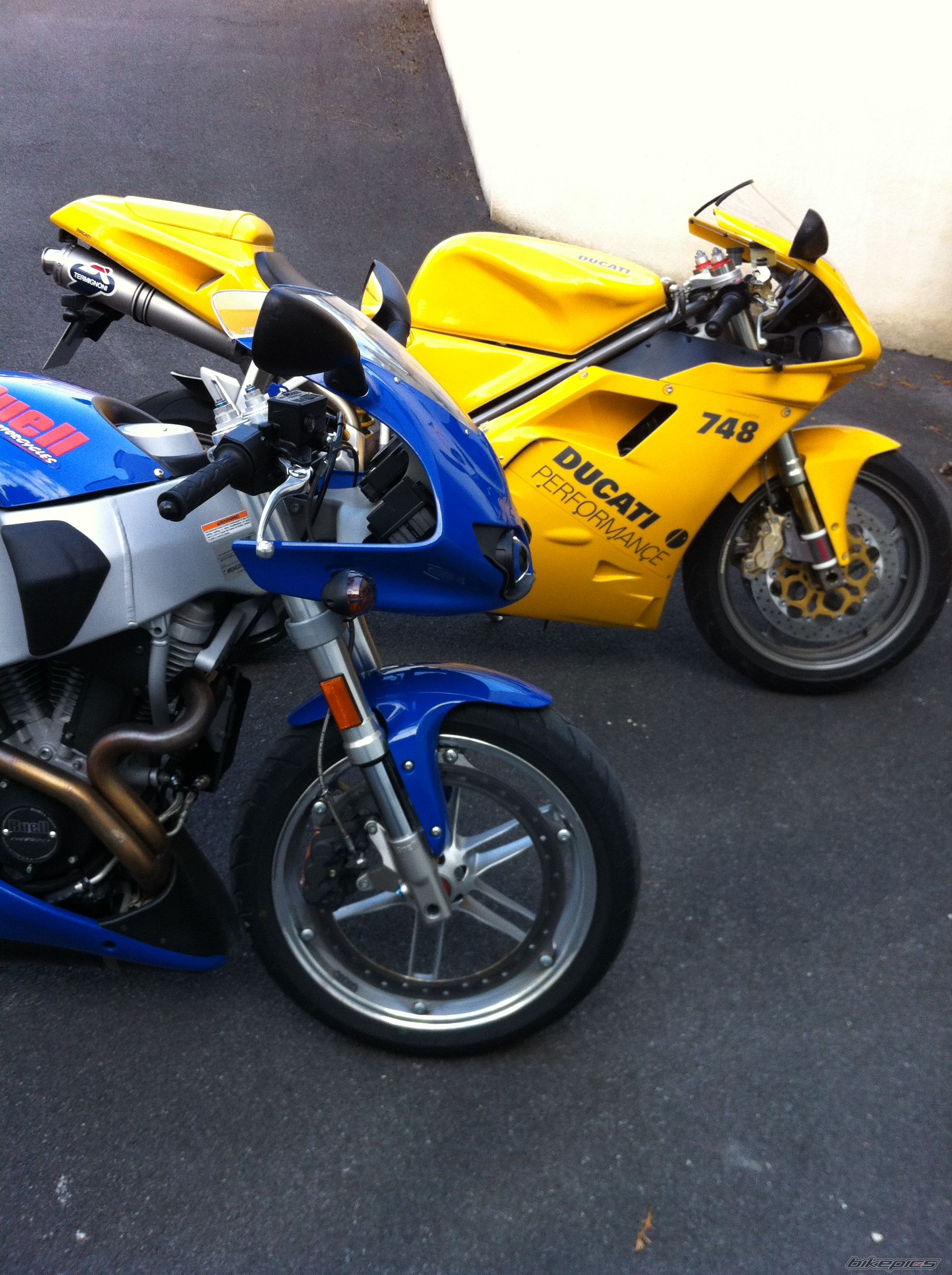 Photo 2454896