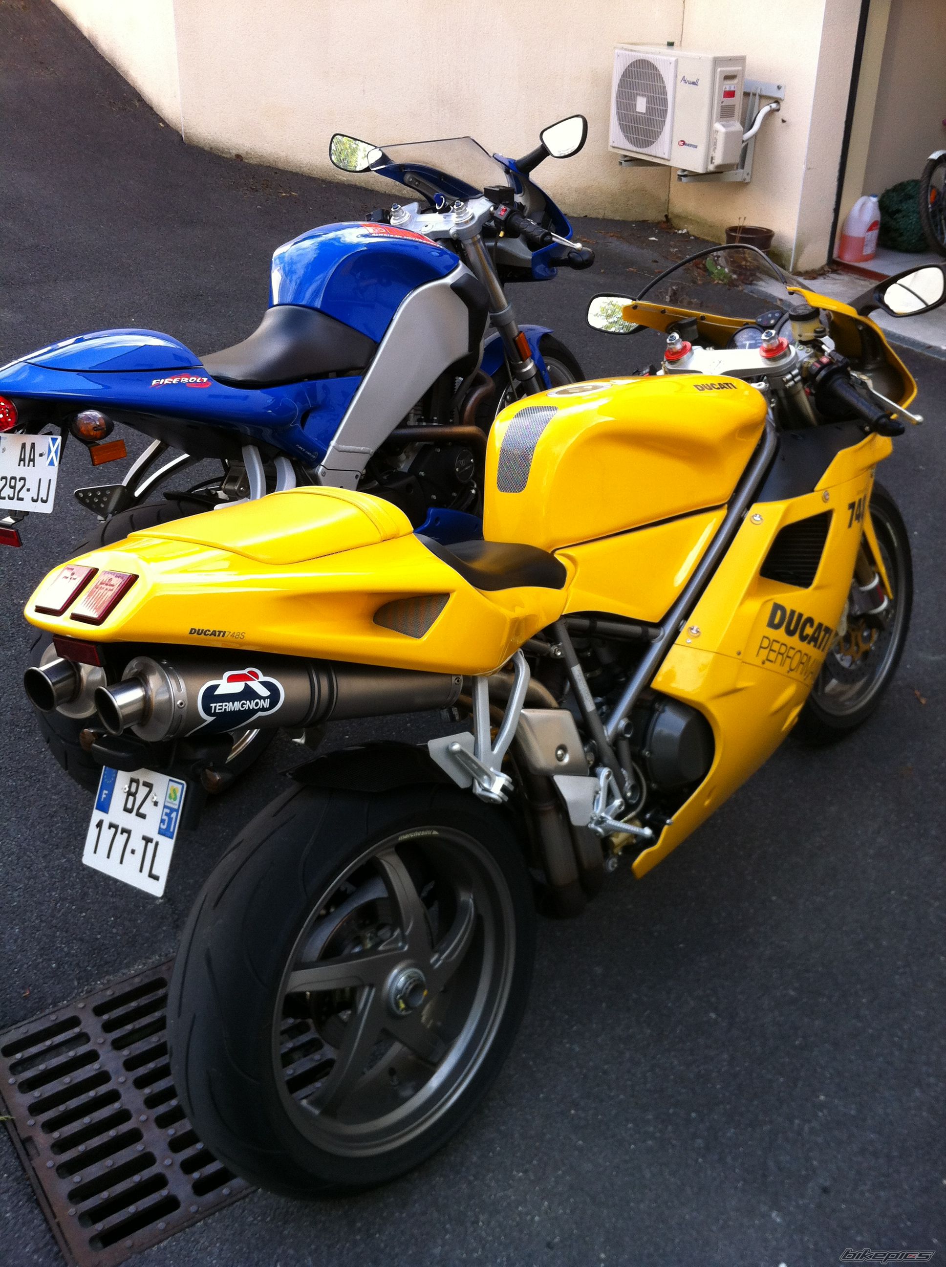 Photo 2454898
