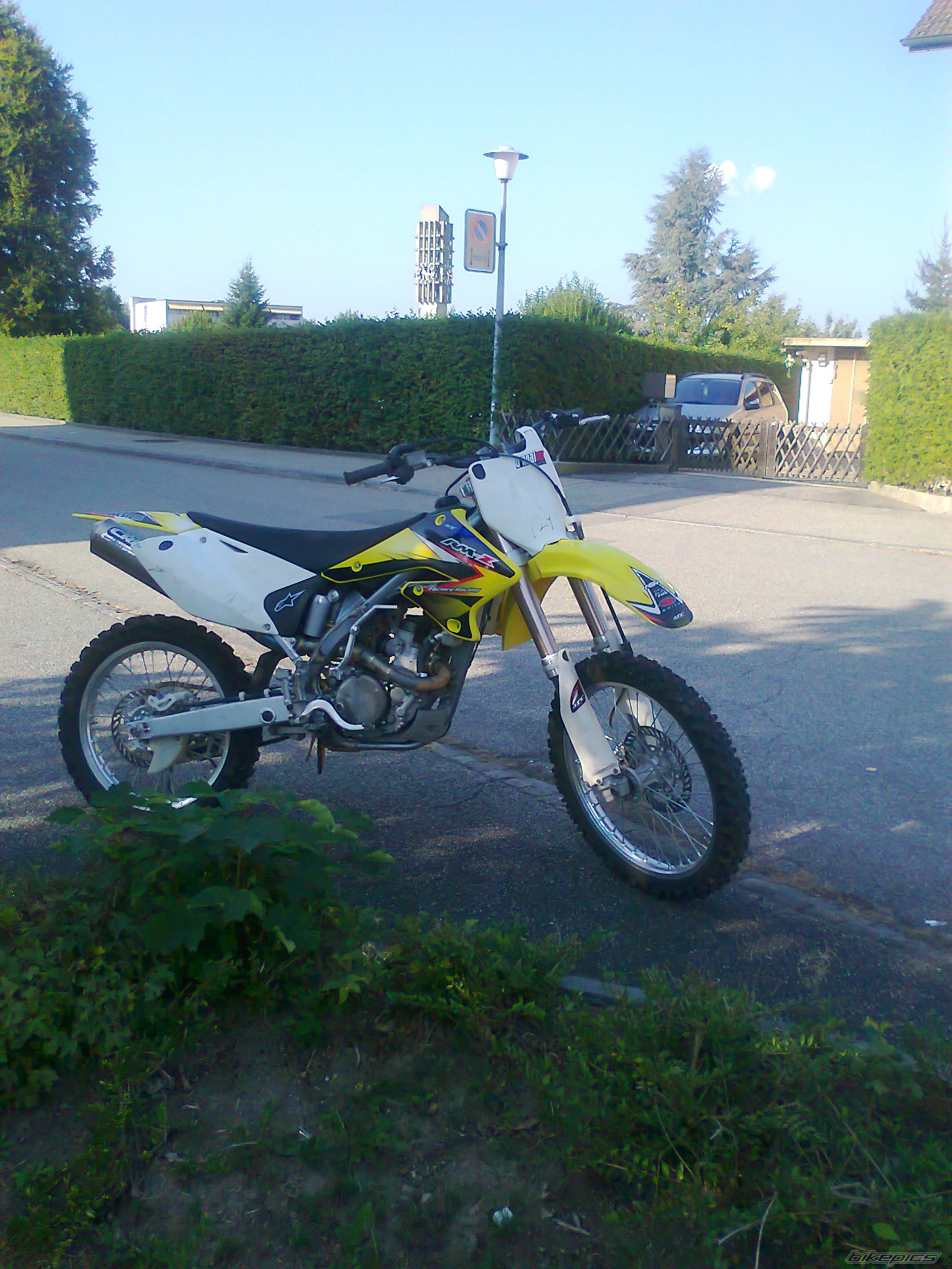 Photo 2455846