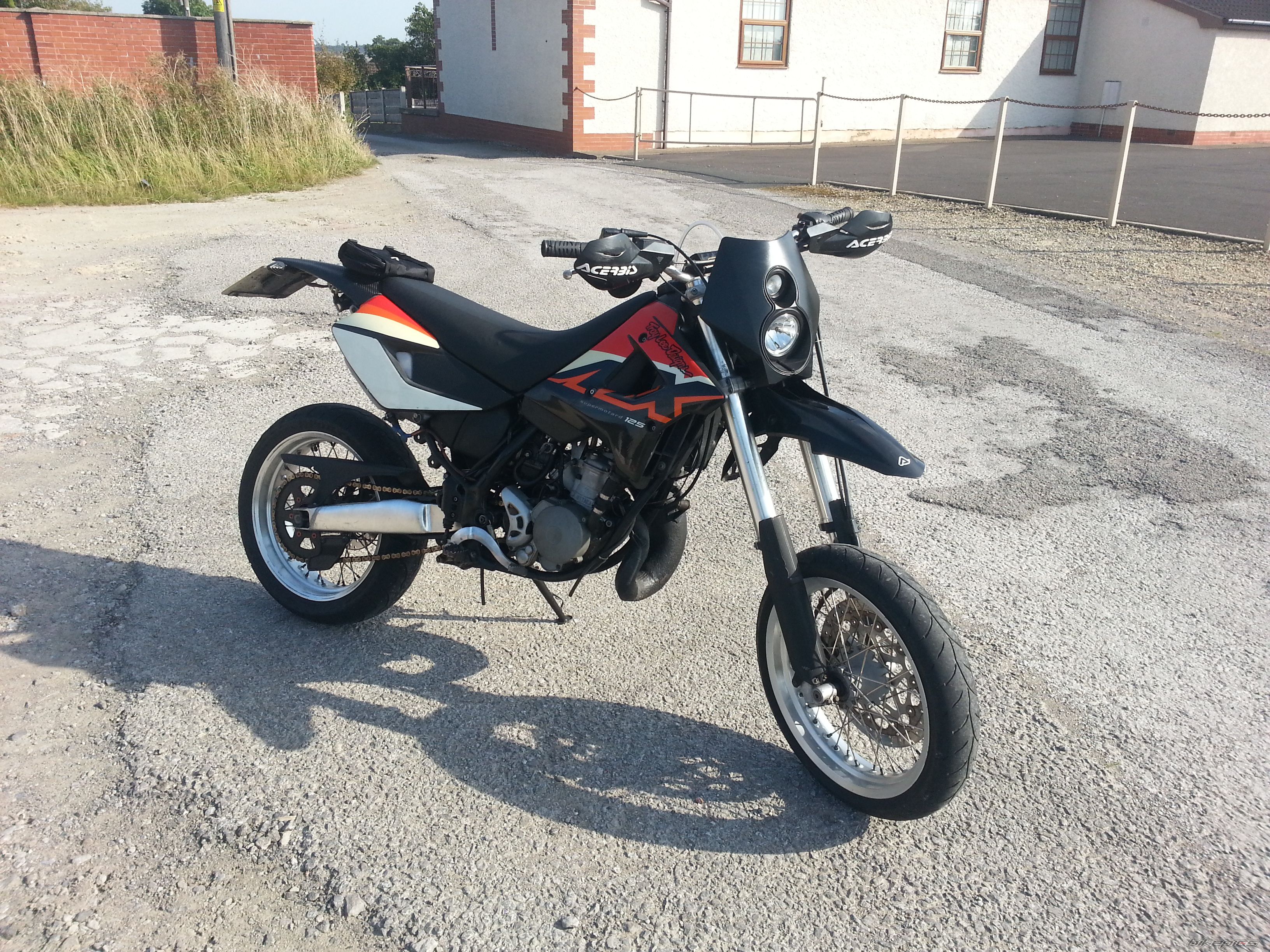 Photo 2456051