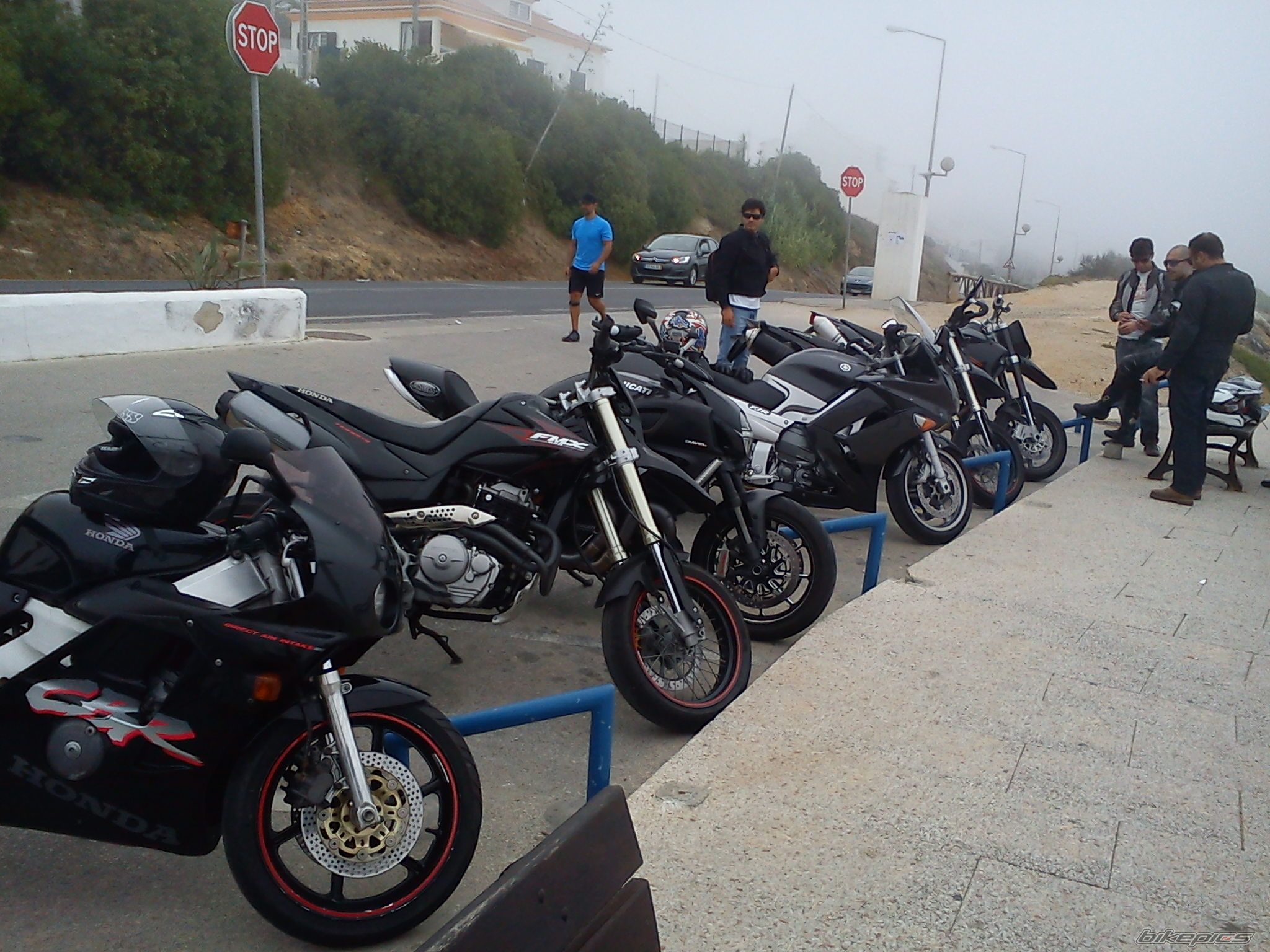 Photo 2456081