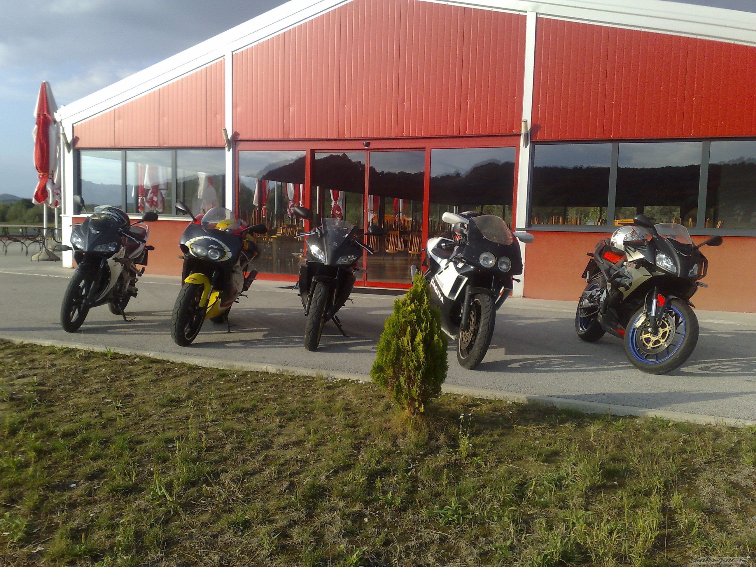 Photo 2456260