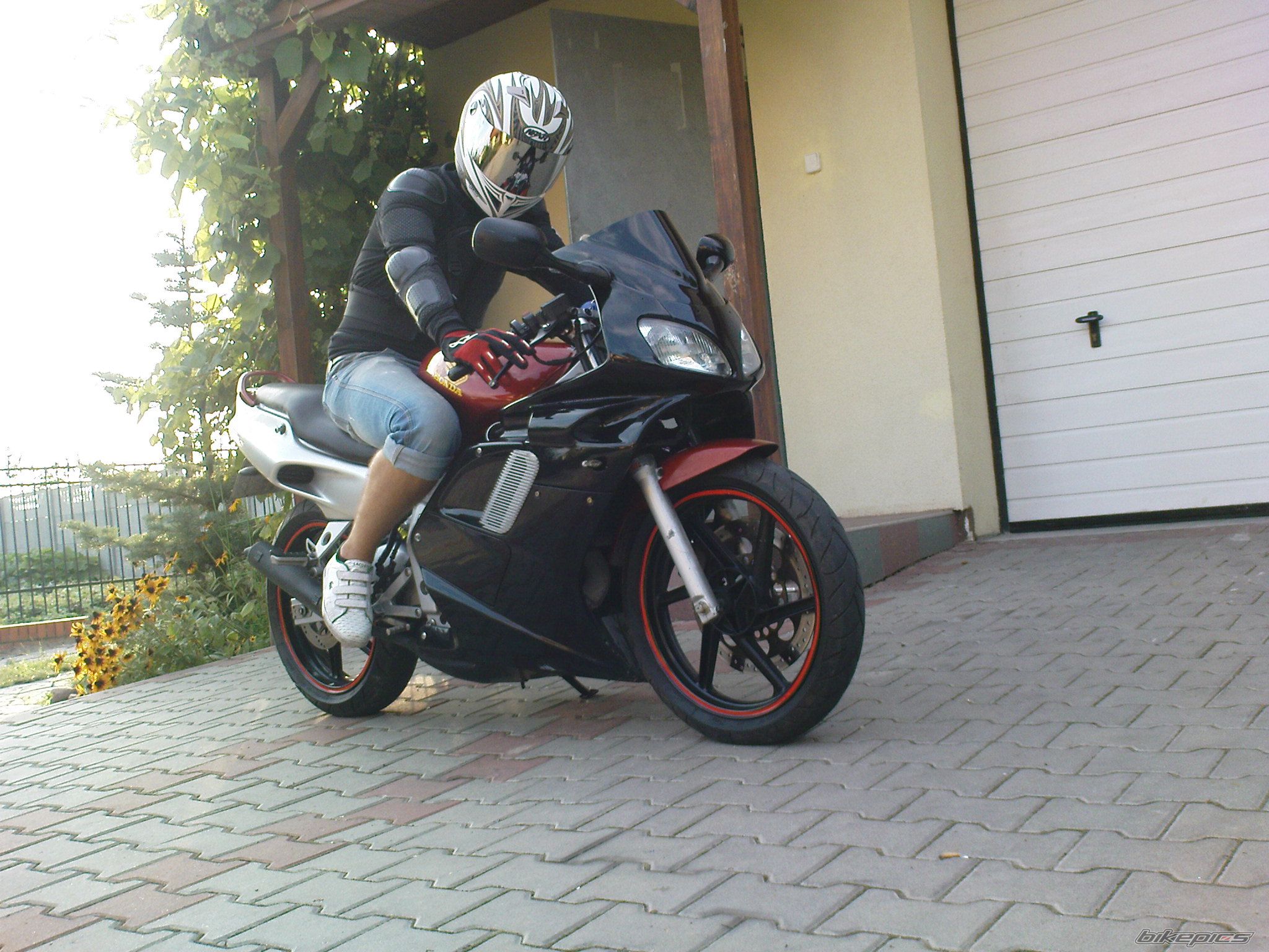 Photo 2456343
