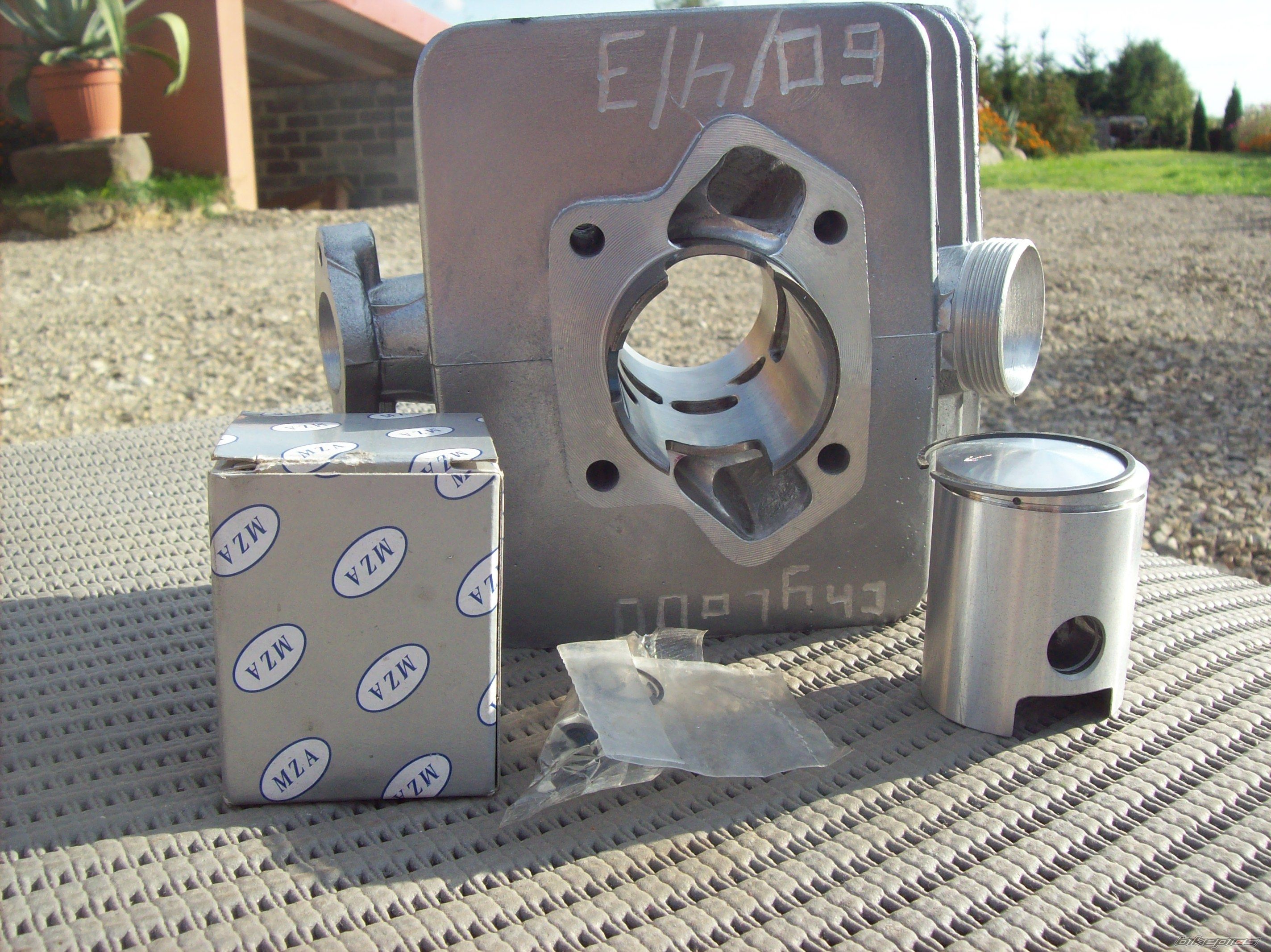 Photo 2456637