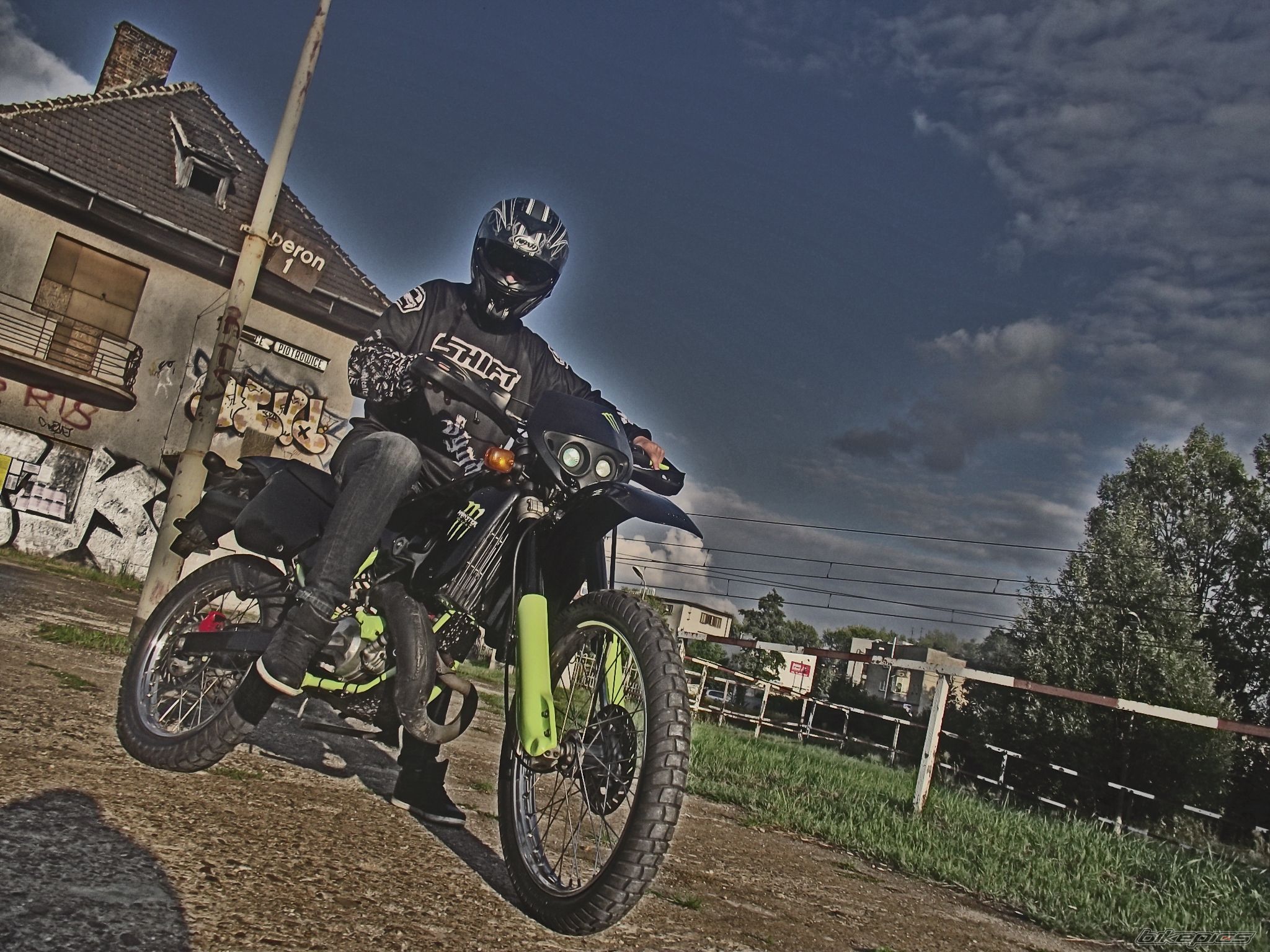 Photo 2456671