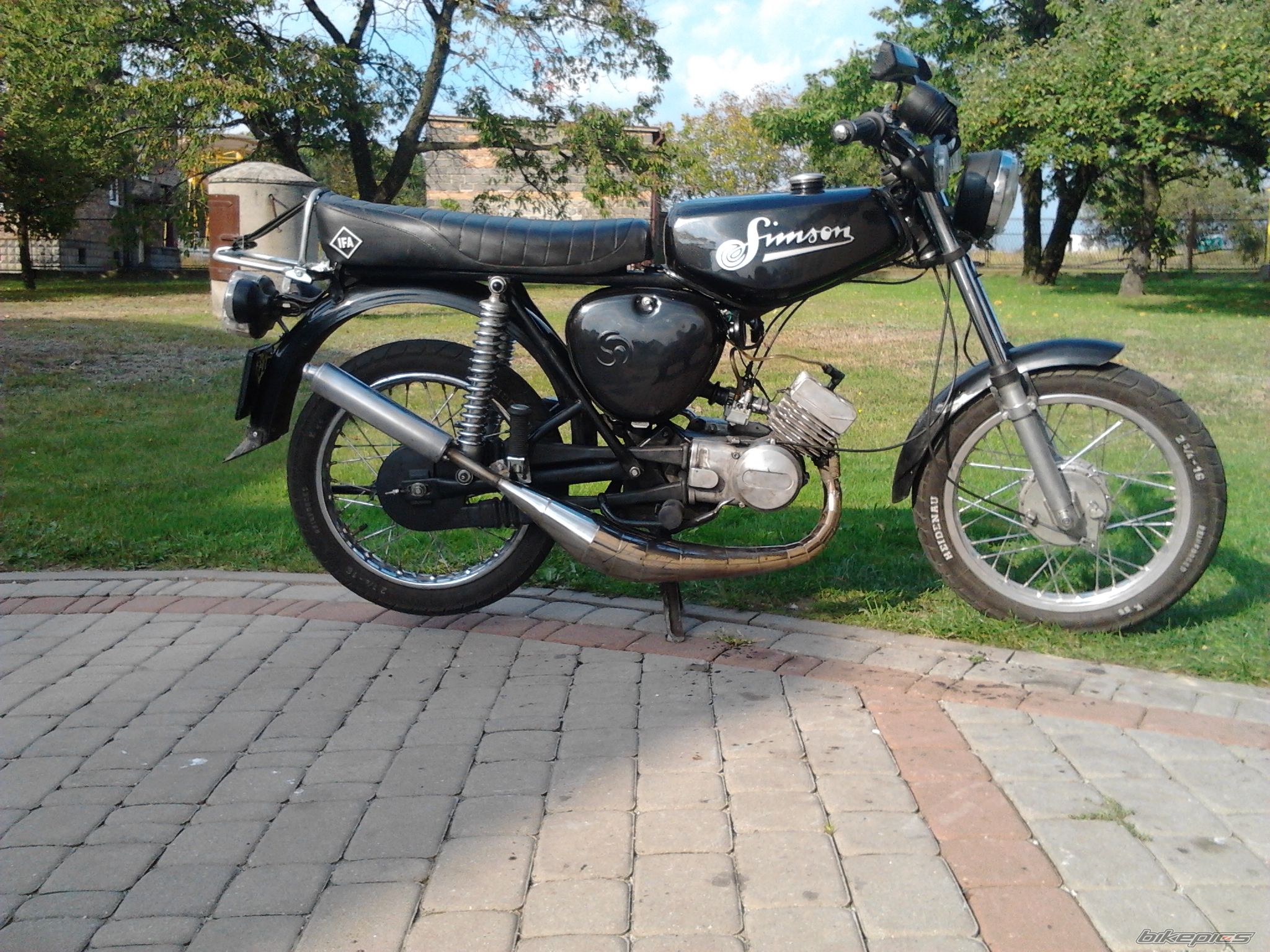 Photo 2456911