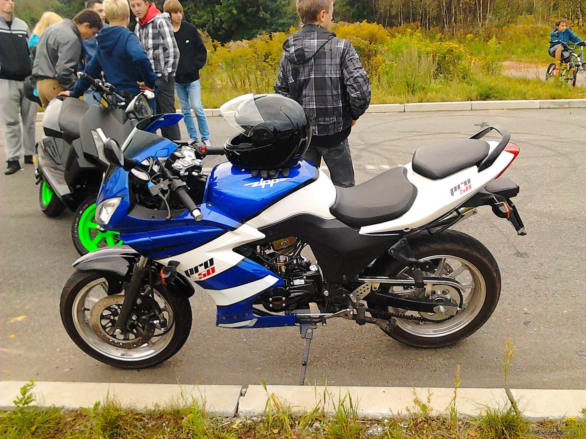 Bike Photo 2458895