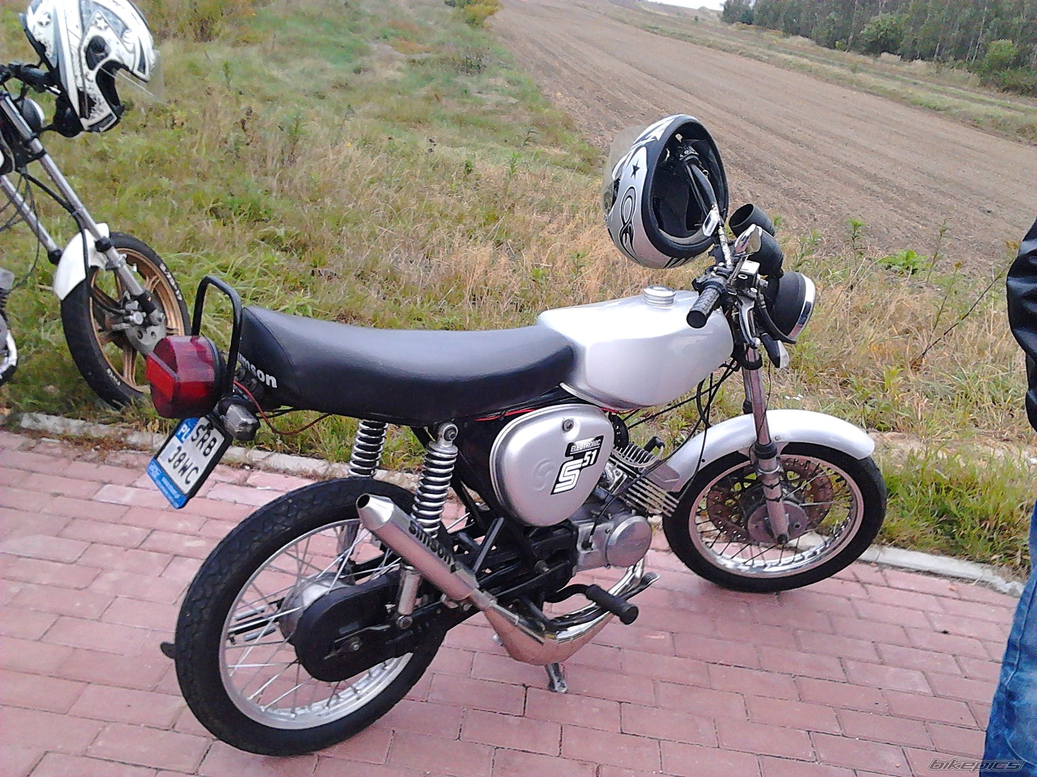 Photo 2458896