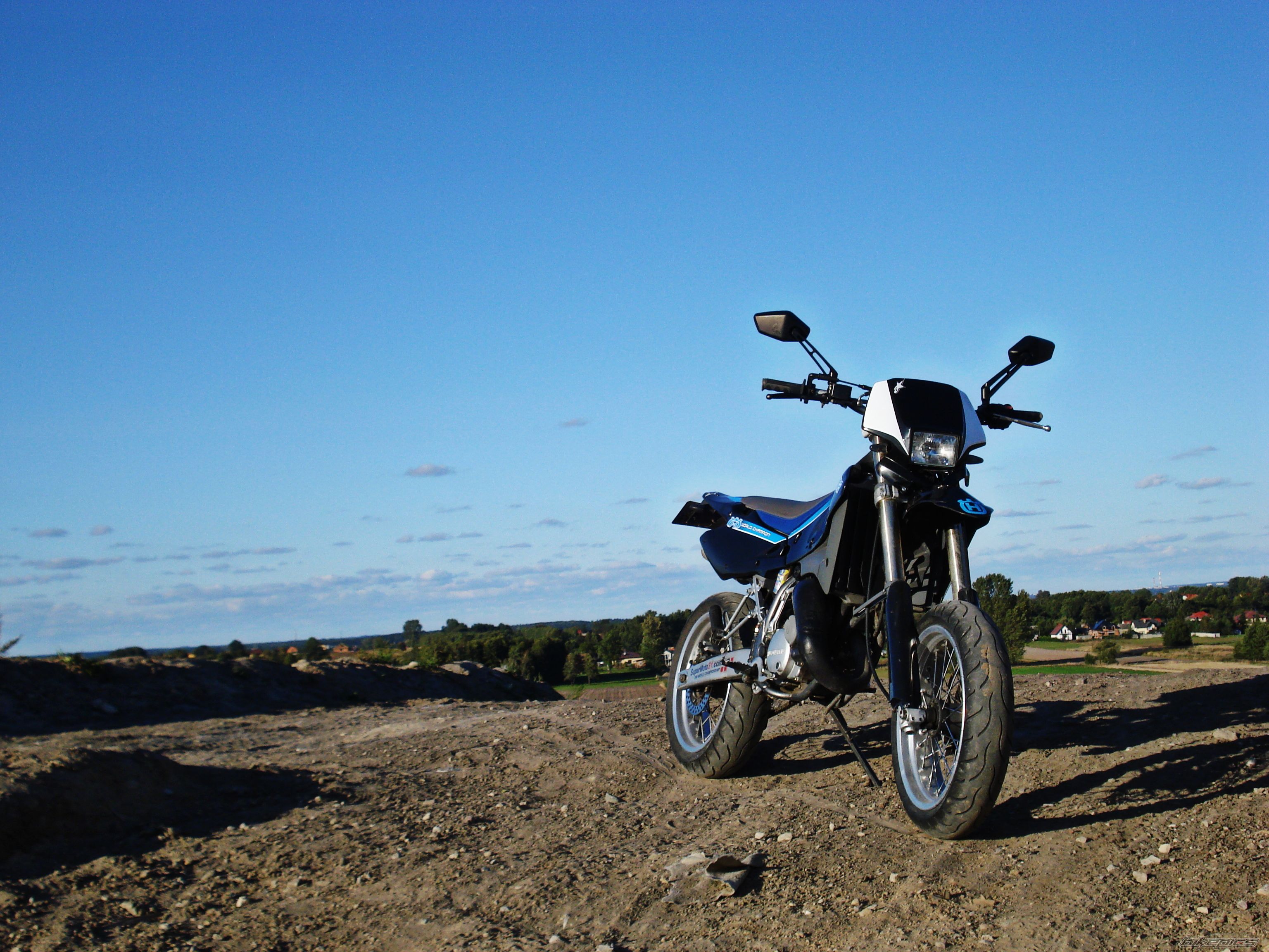 Photo 2459033