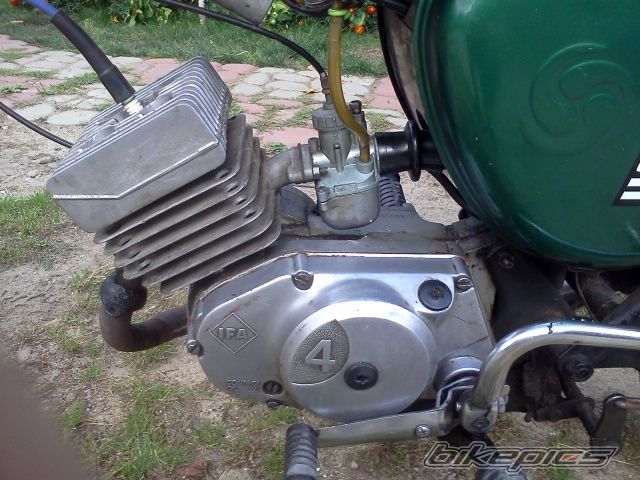 Photo 2459876