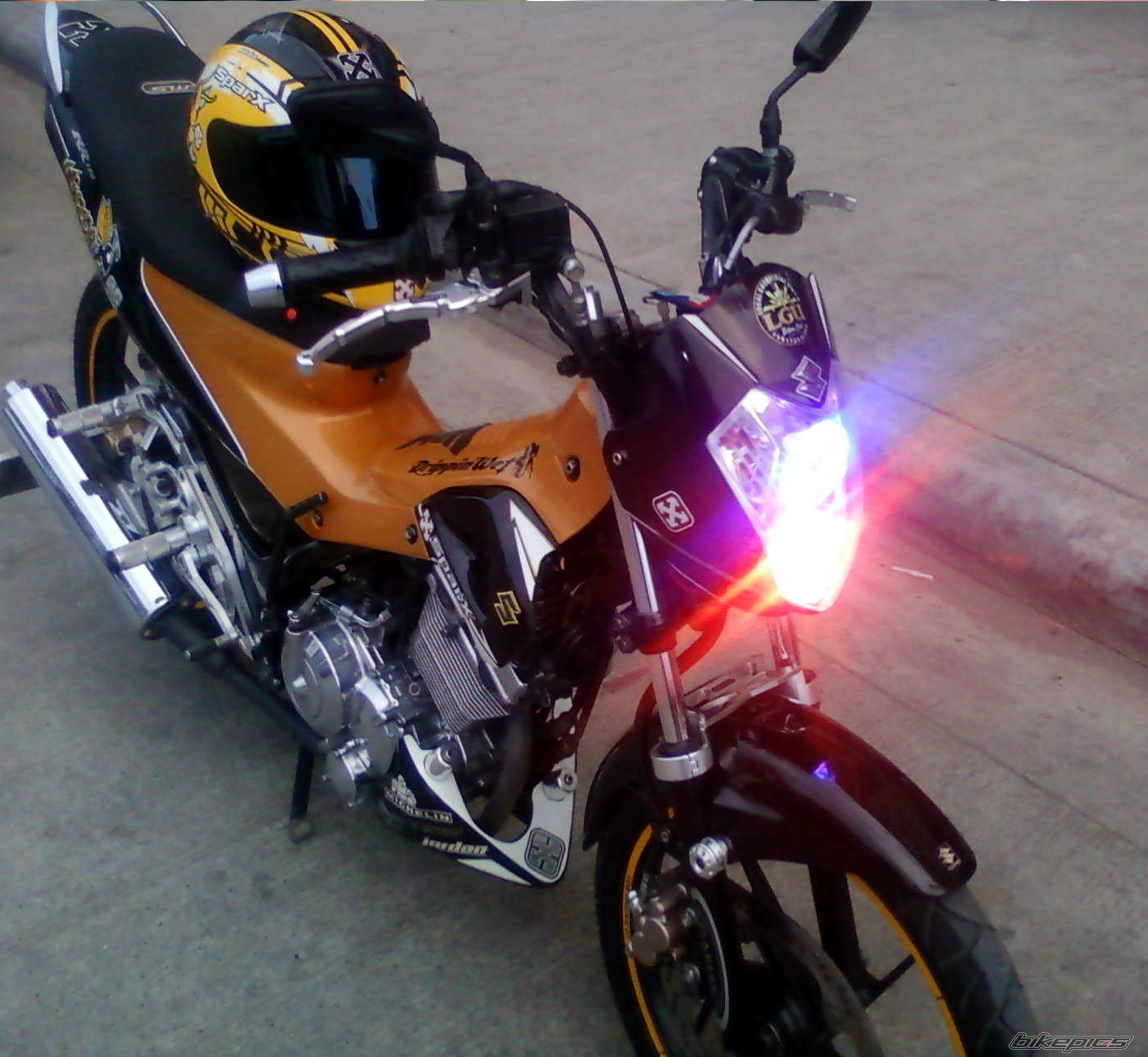 Photo 2459922