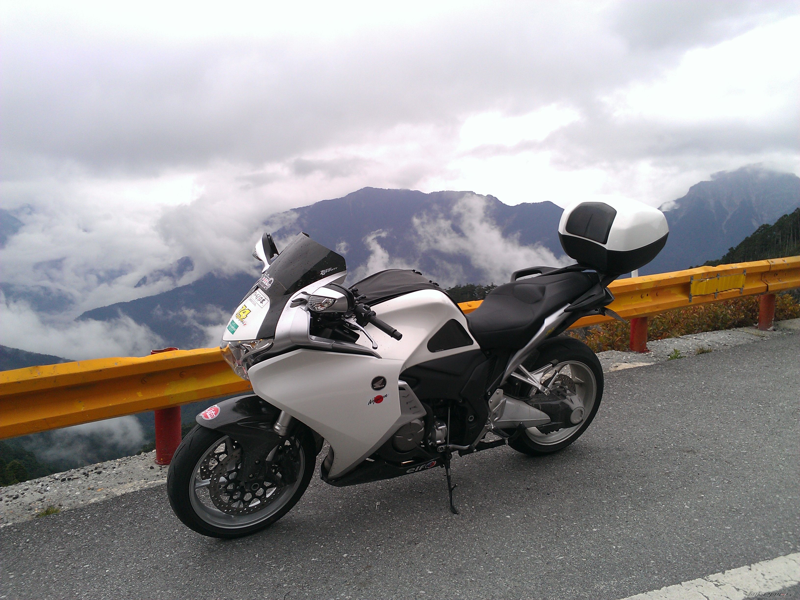 Photo 2460483