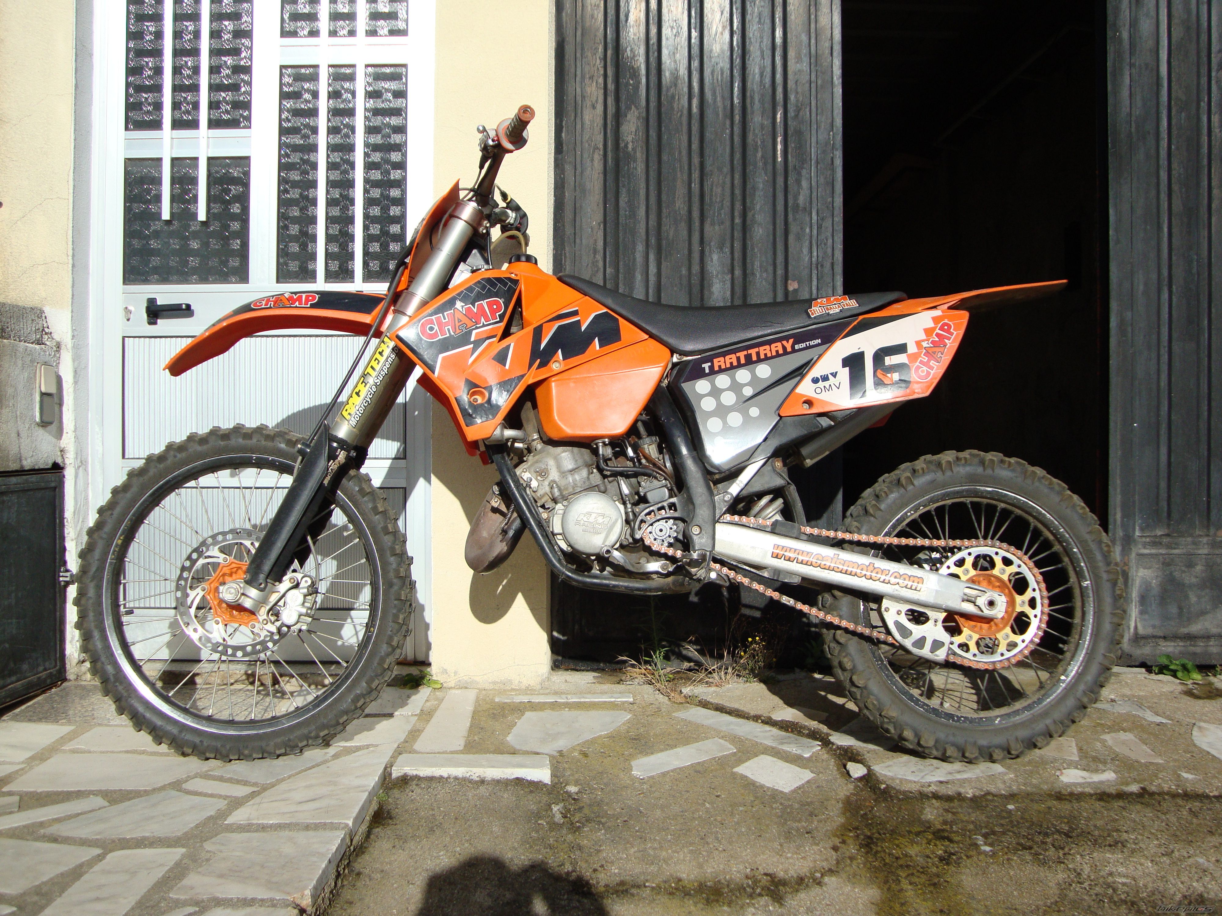 Photo 2460893