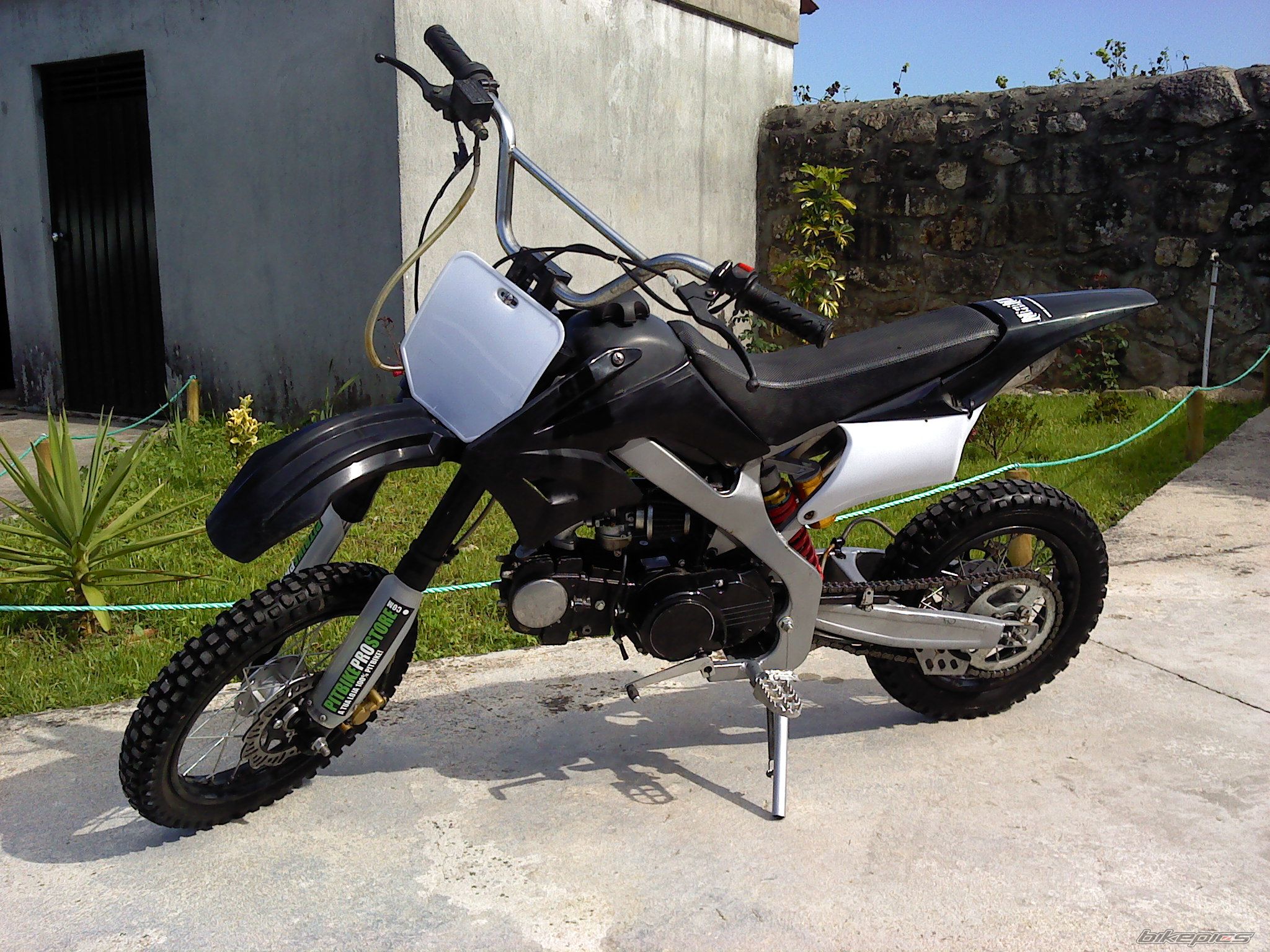 Photo 2460985