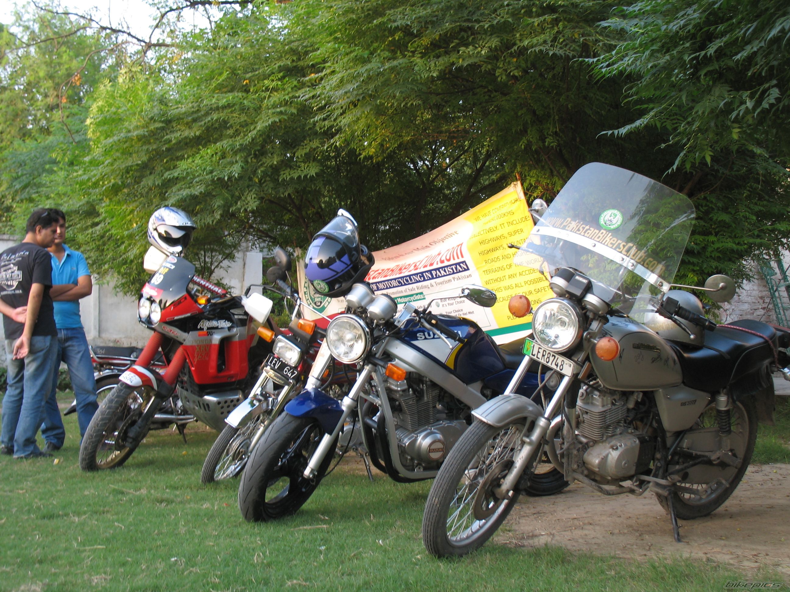 Photo 2463037