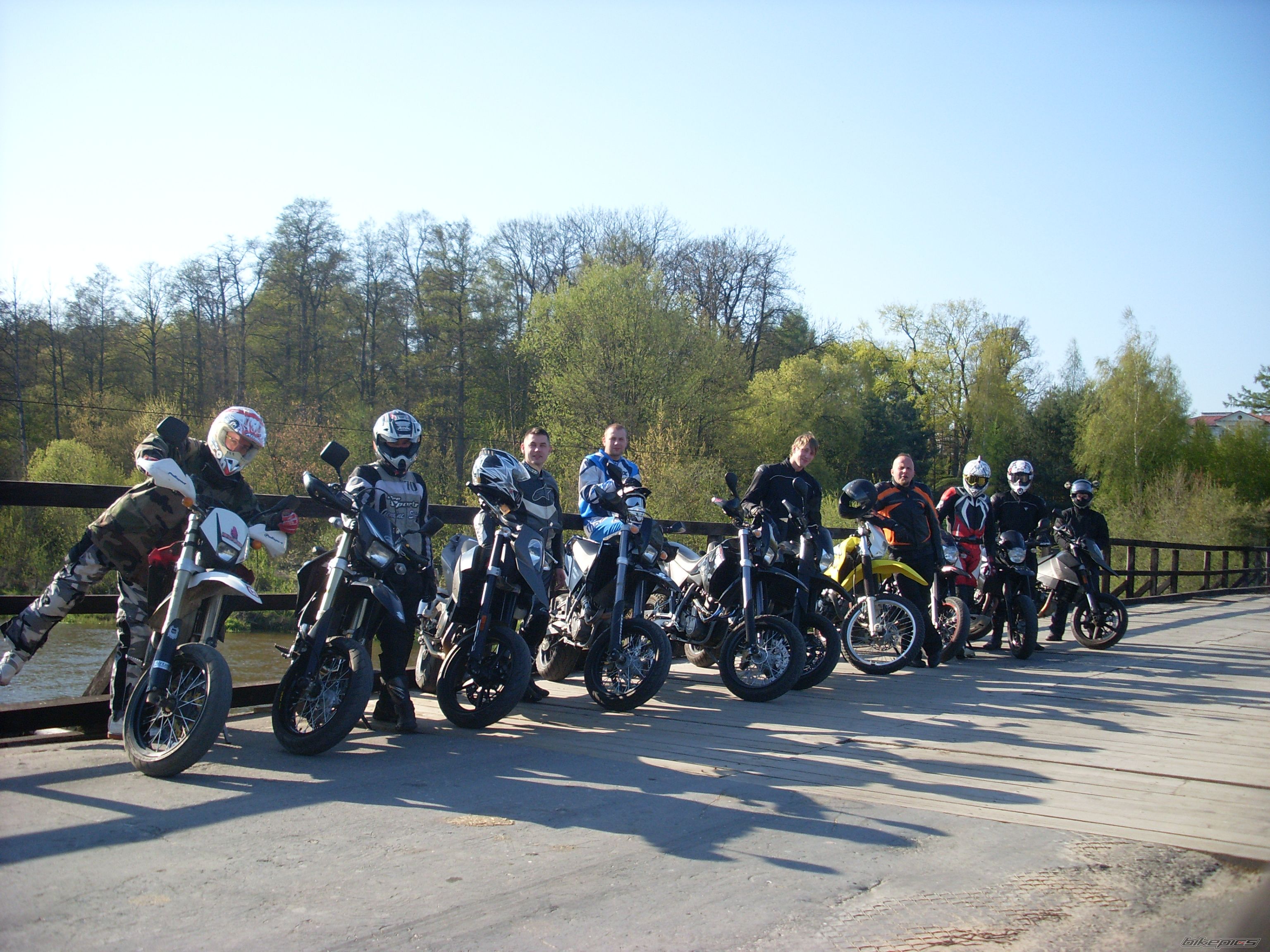 Photo 2463442