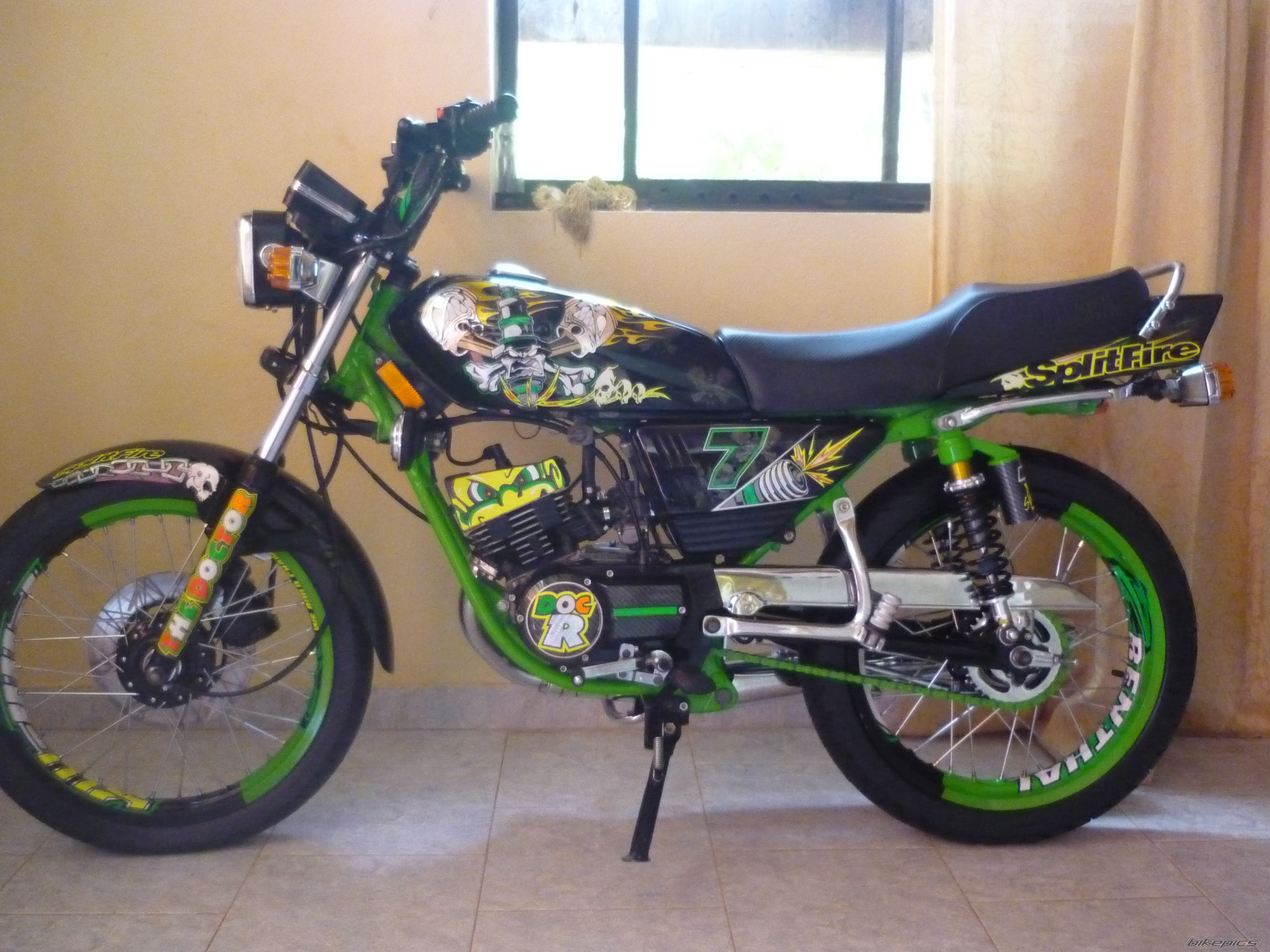 Photo 2463453