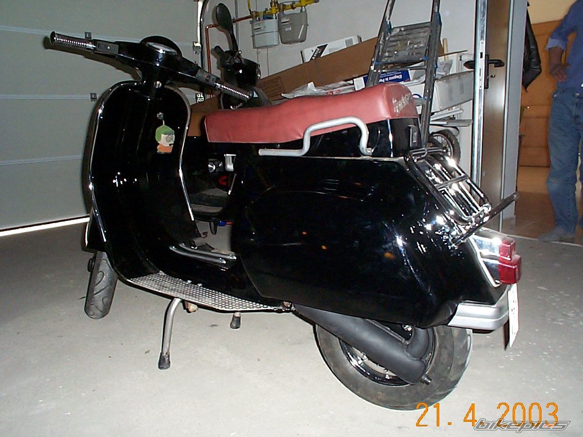 Photo 2463677