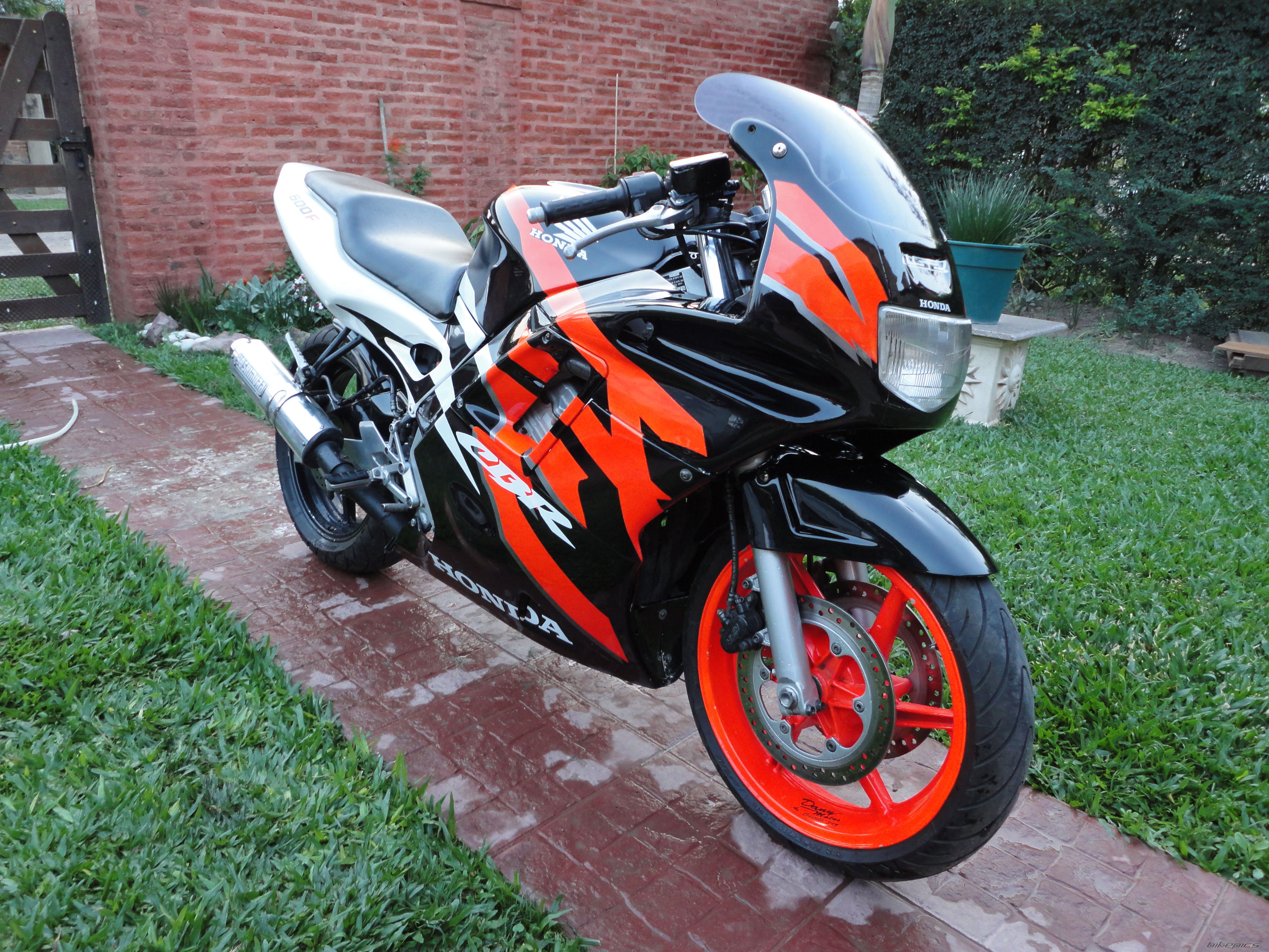 Photo 2465635