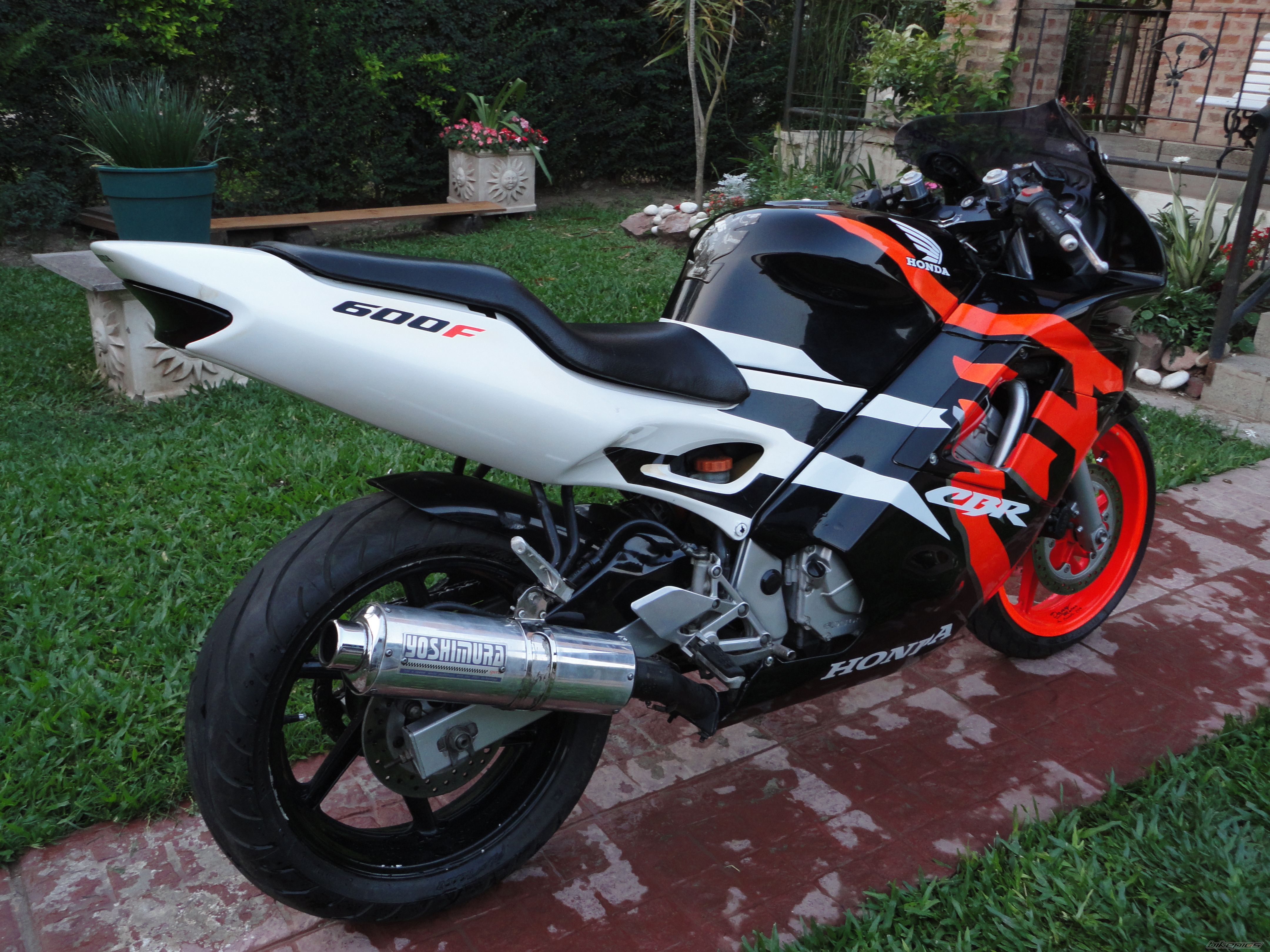 Photo 2465640