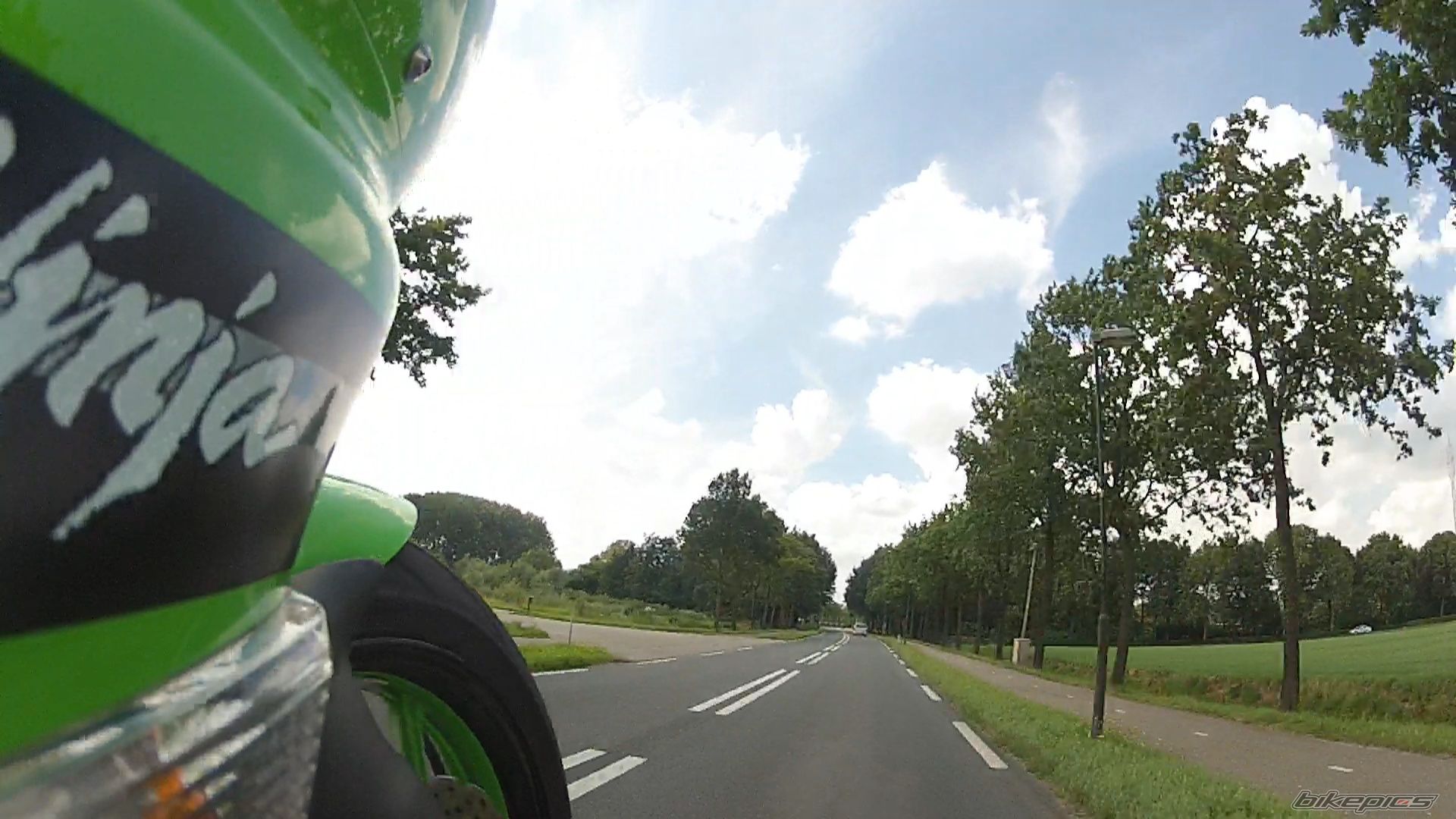 Photo 2465971
