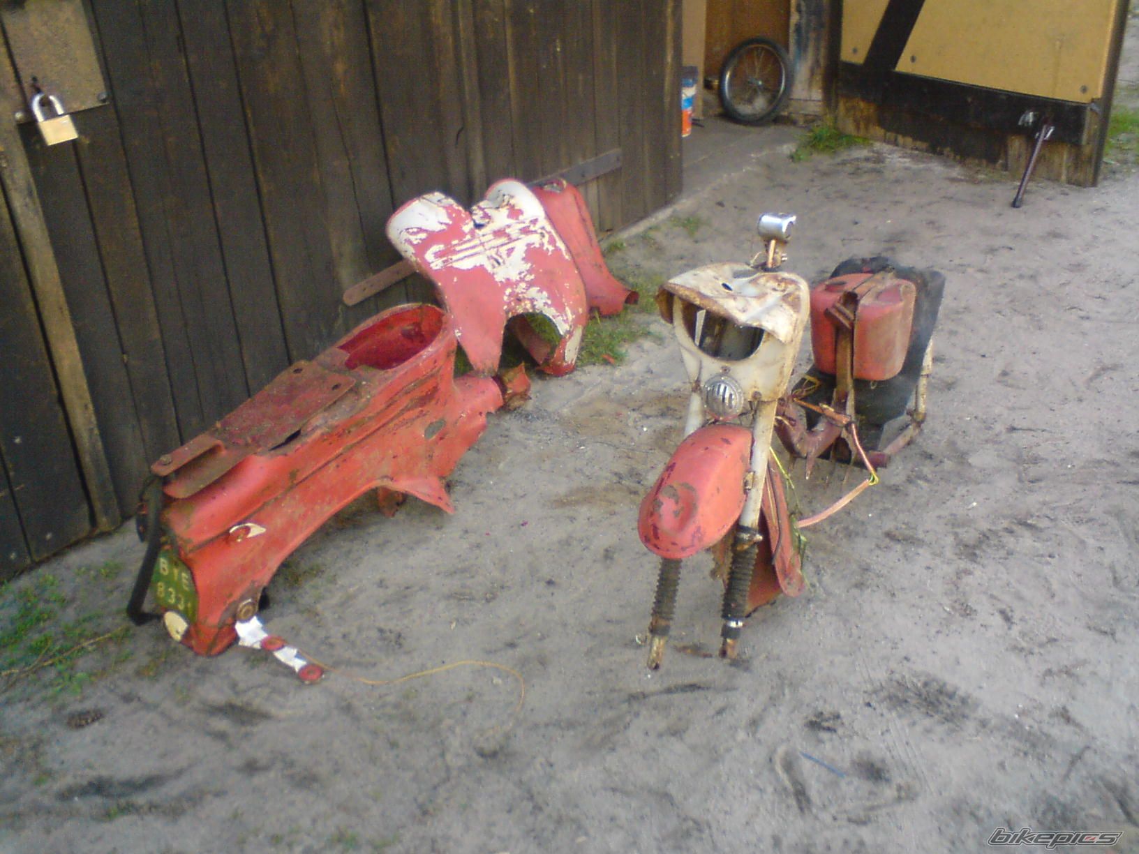 Photo 2465999