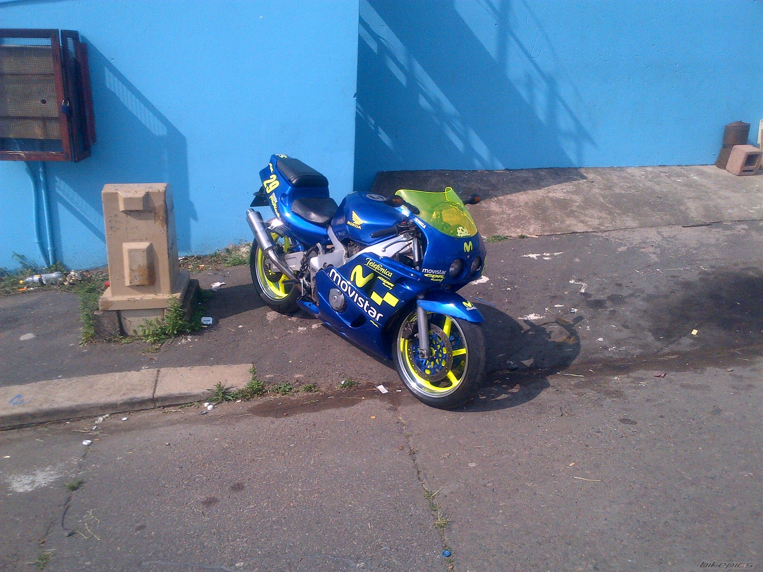 Photo 2467413