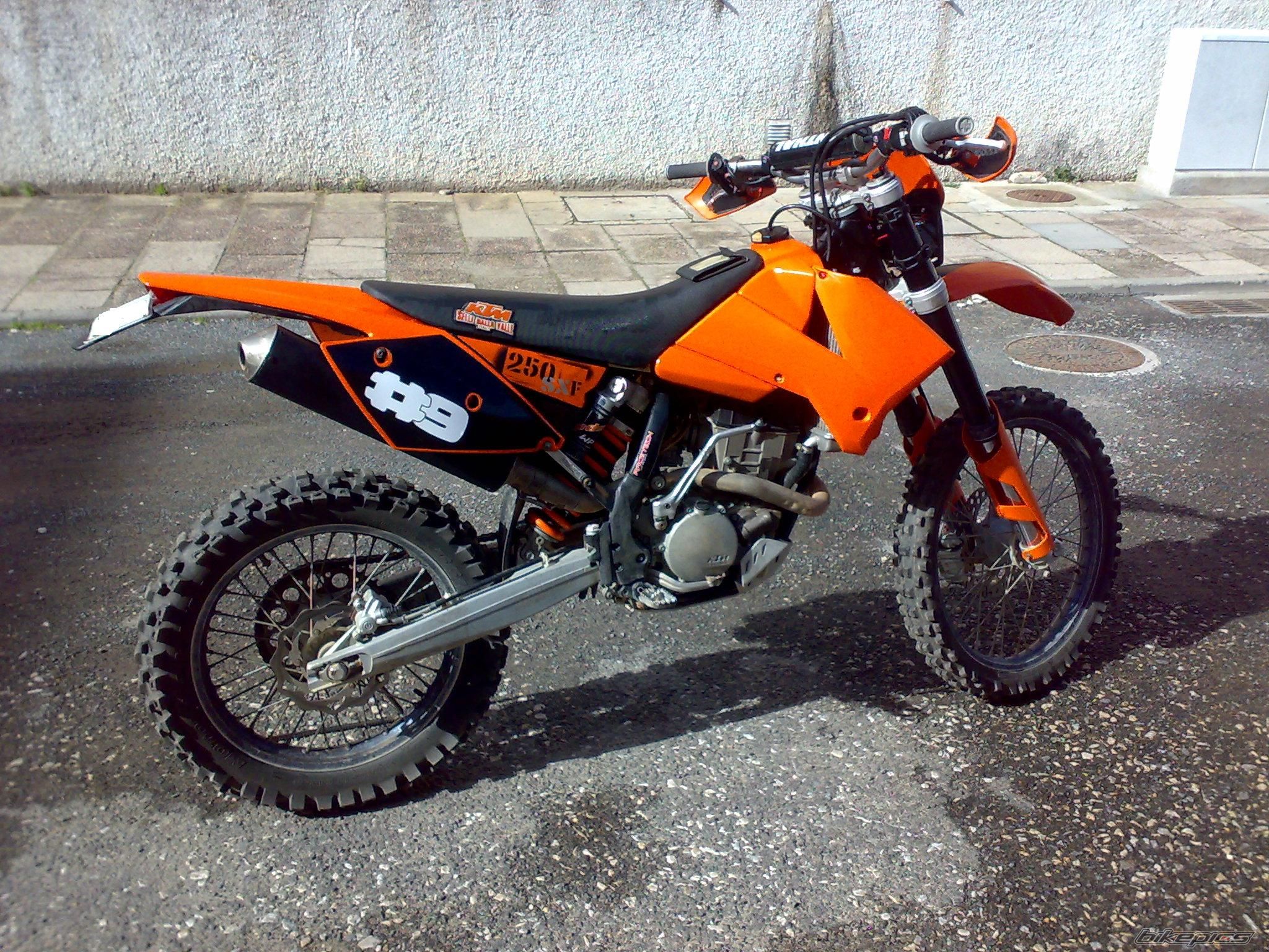 Photo 2467437