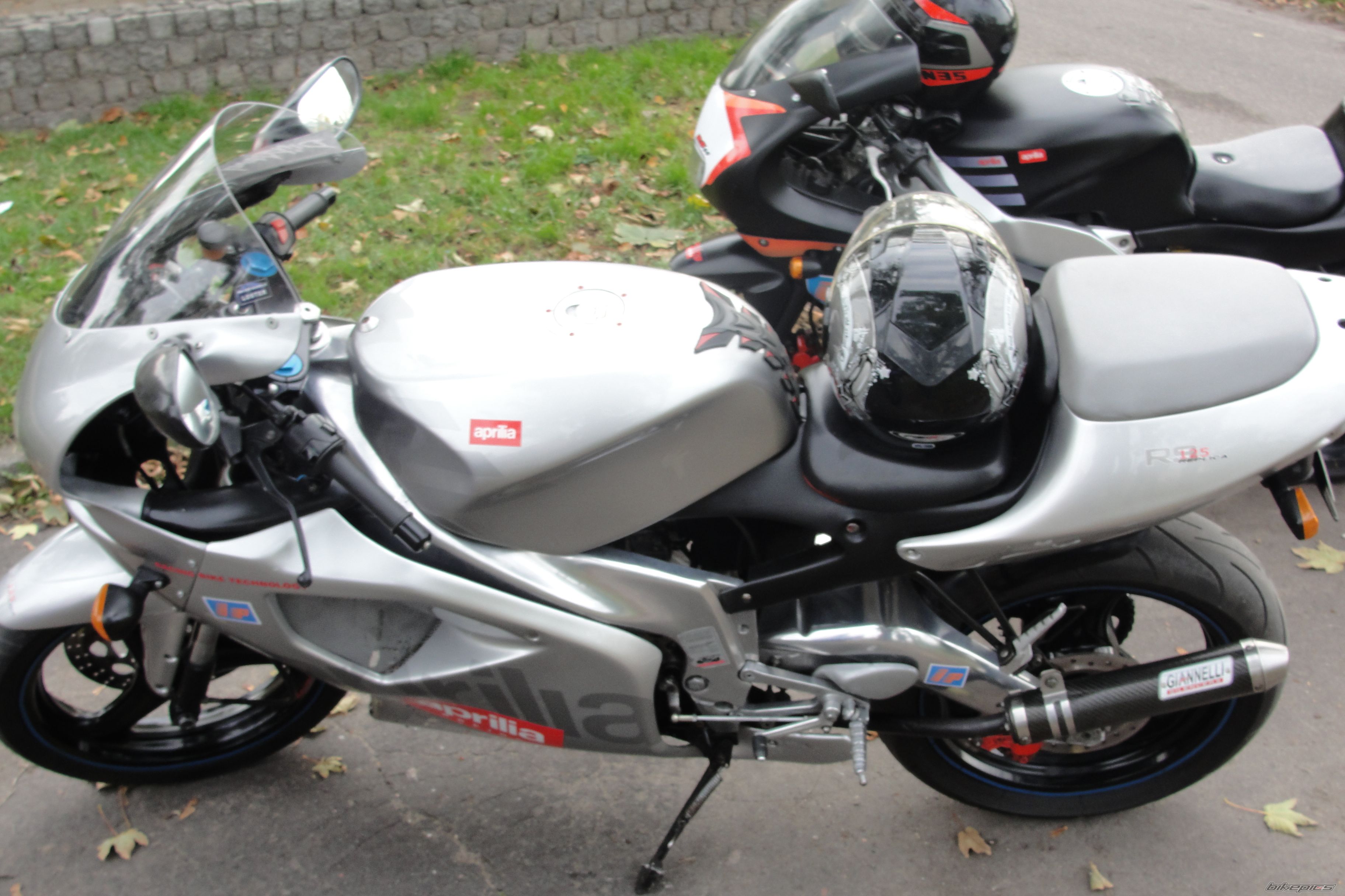 Photo 2467576