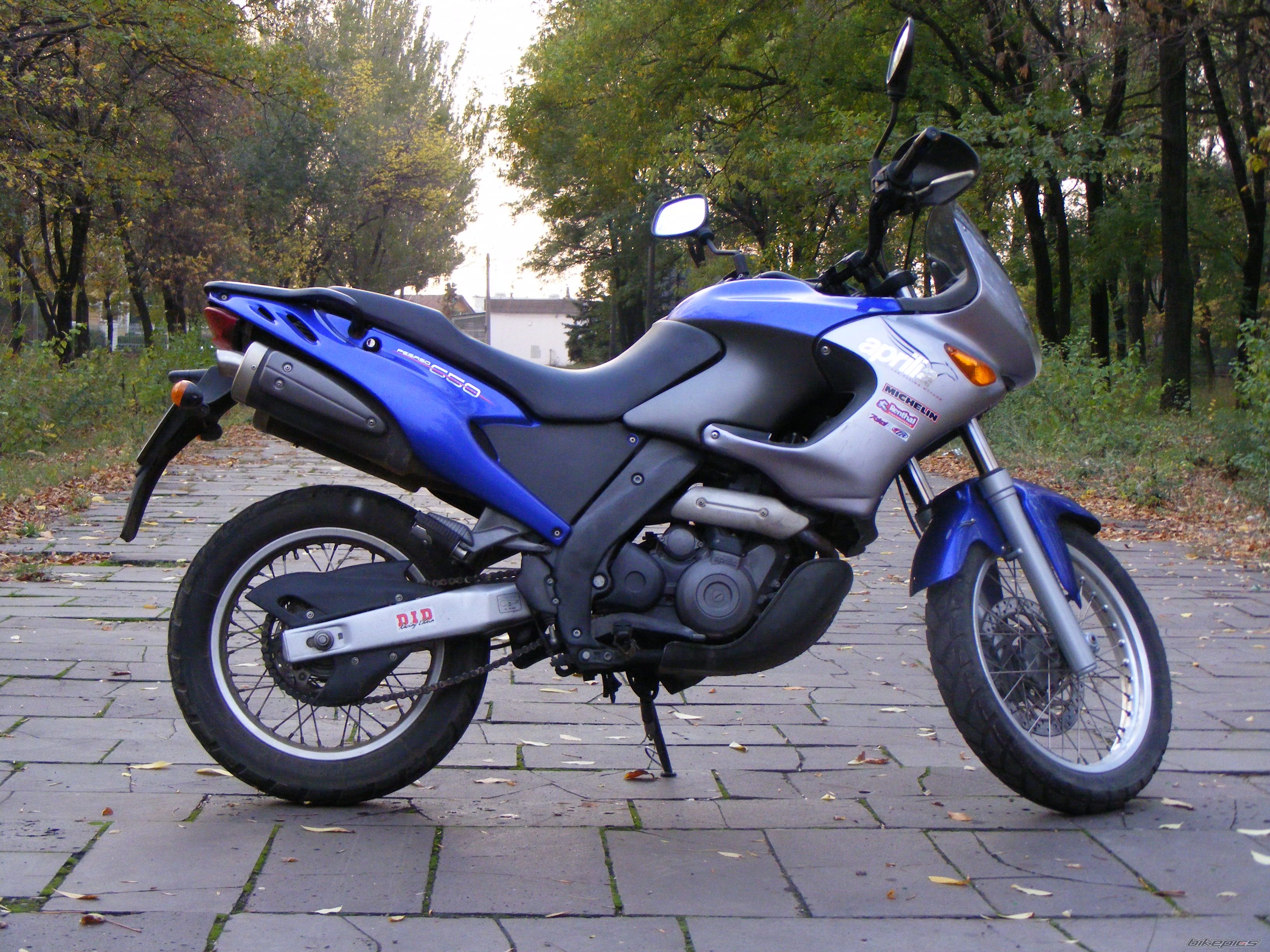 Photo 2467853