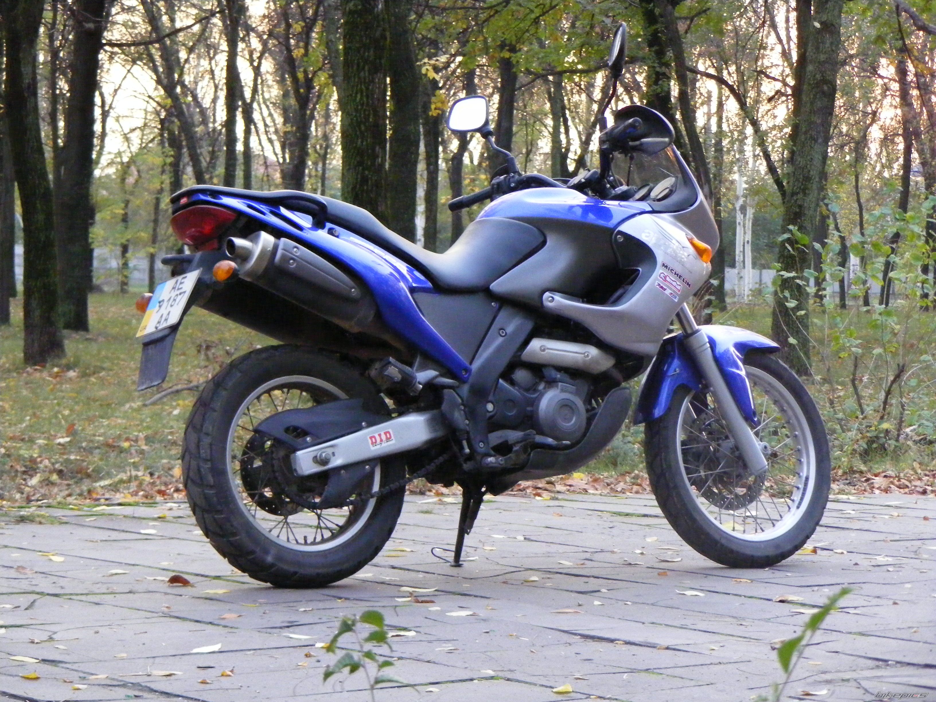 Photo 2467876