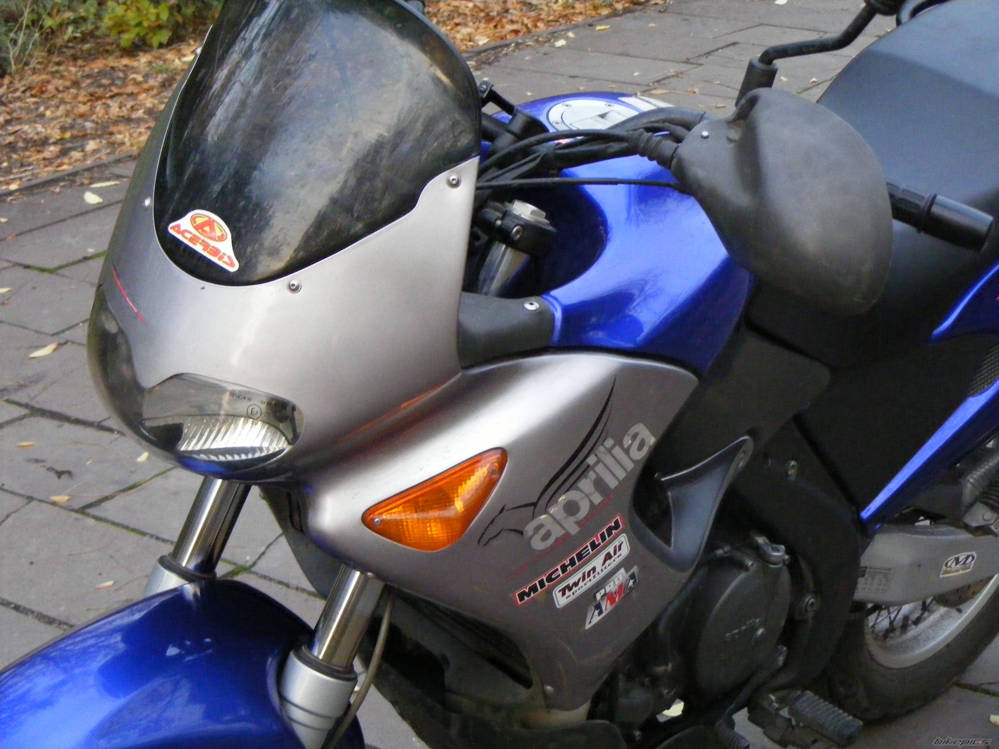 Photo 2467881