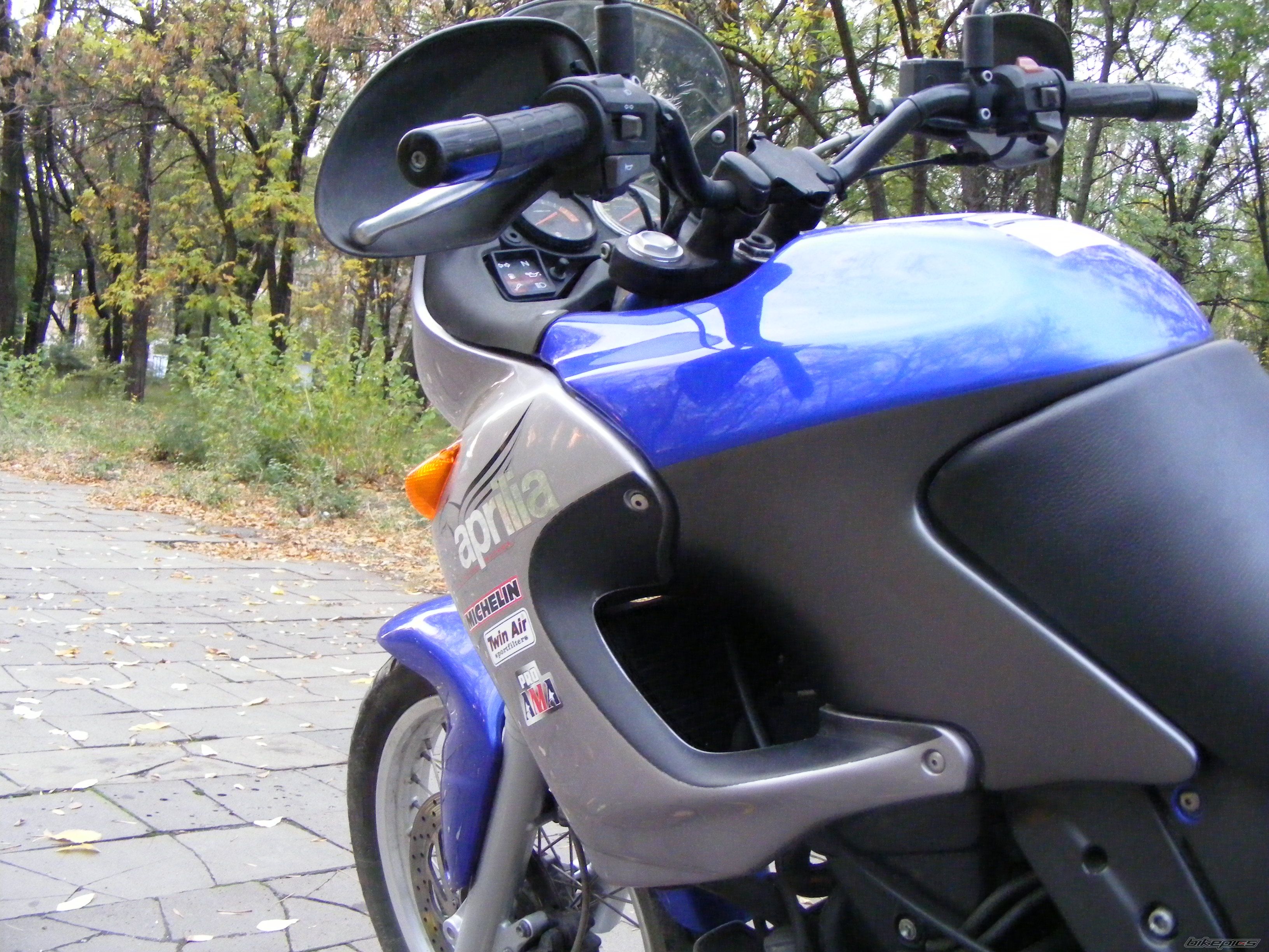 Photo 2467891