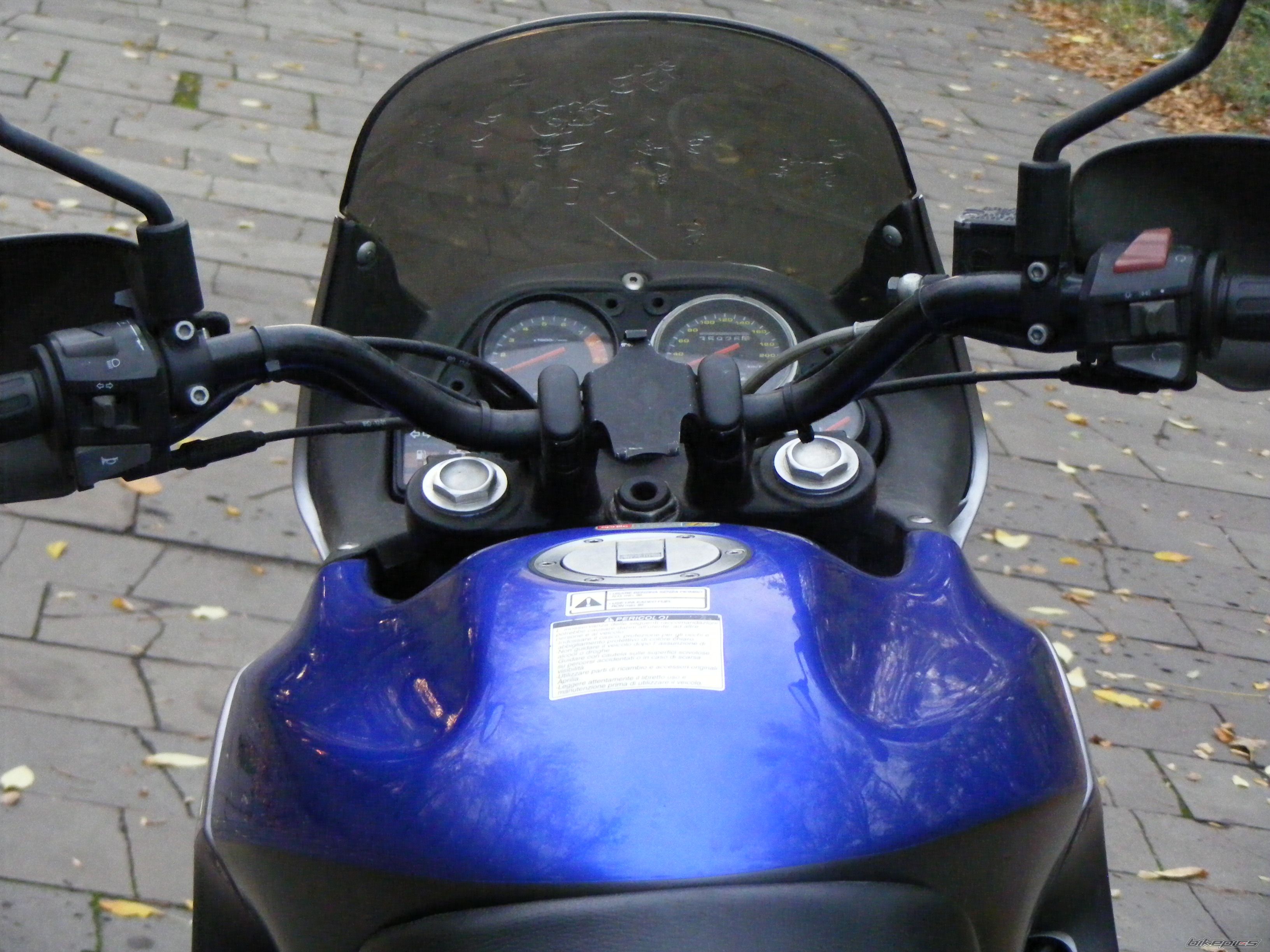 Photo 2467898