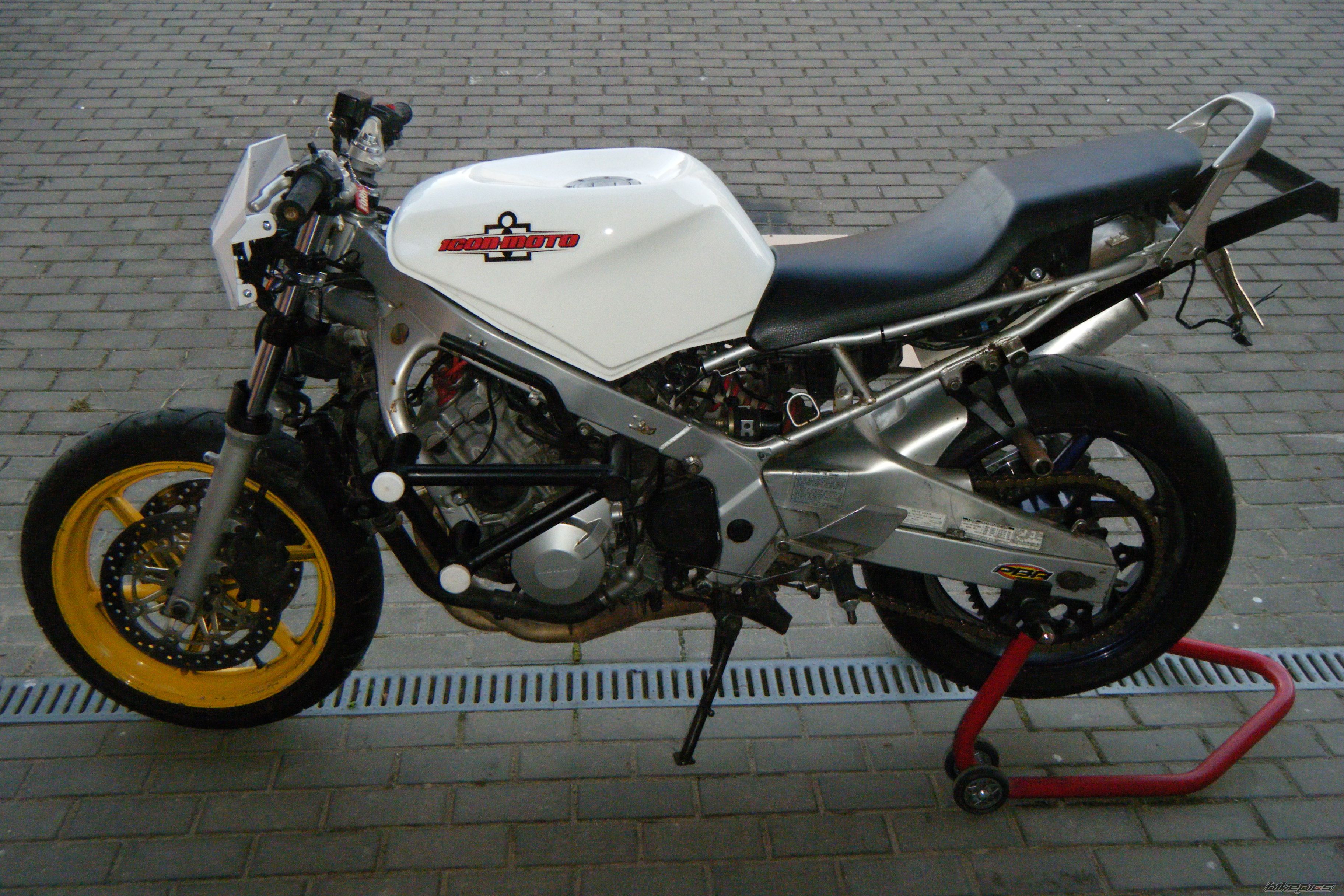 Photo 2467934