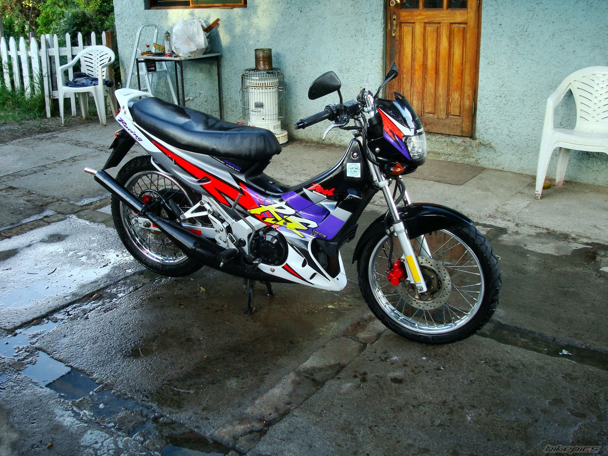 Photo 2467948