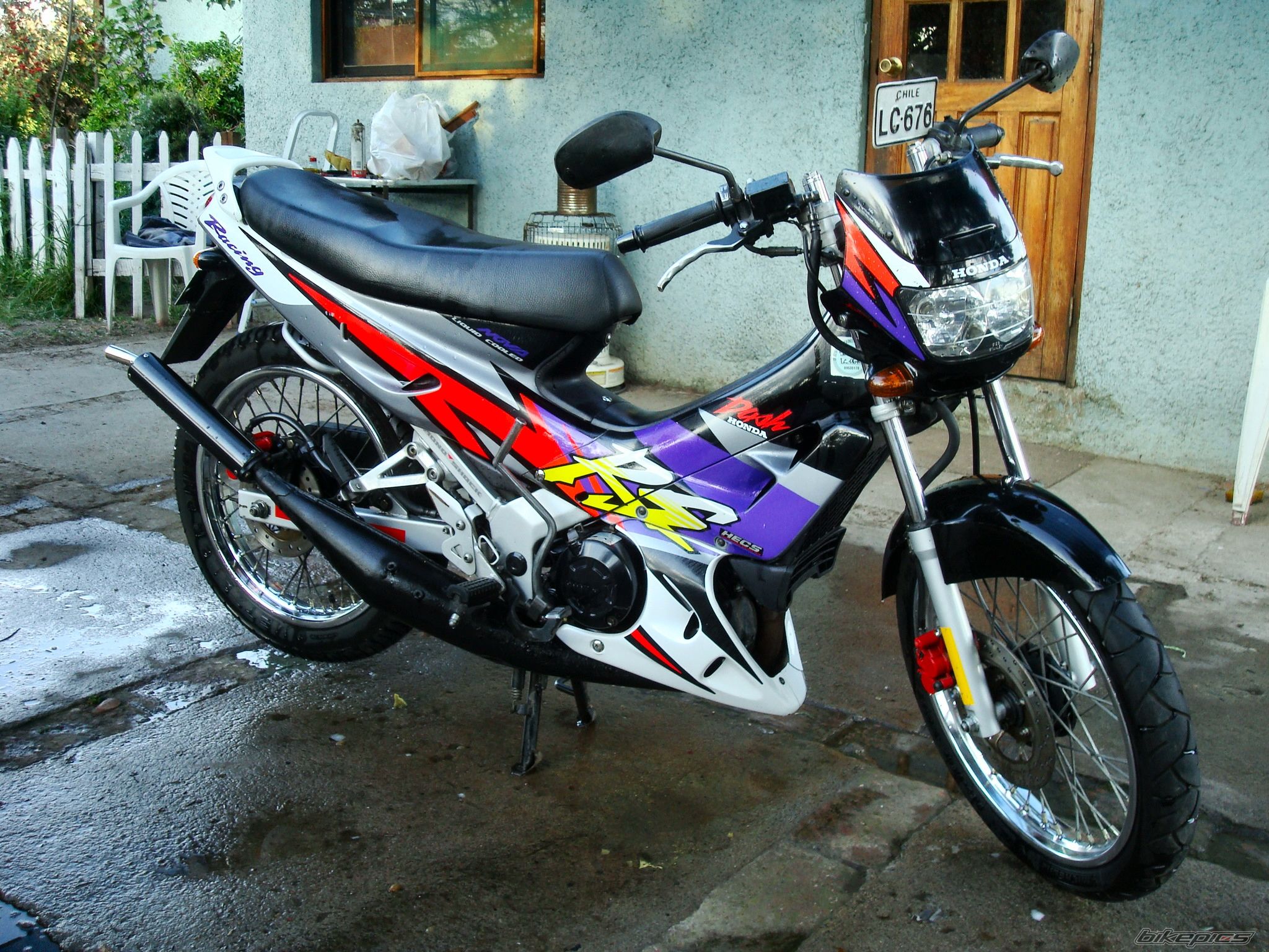 Photo 2467957