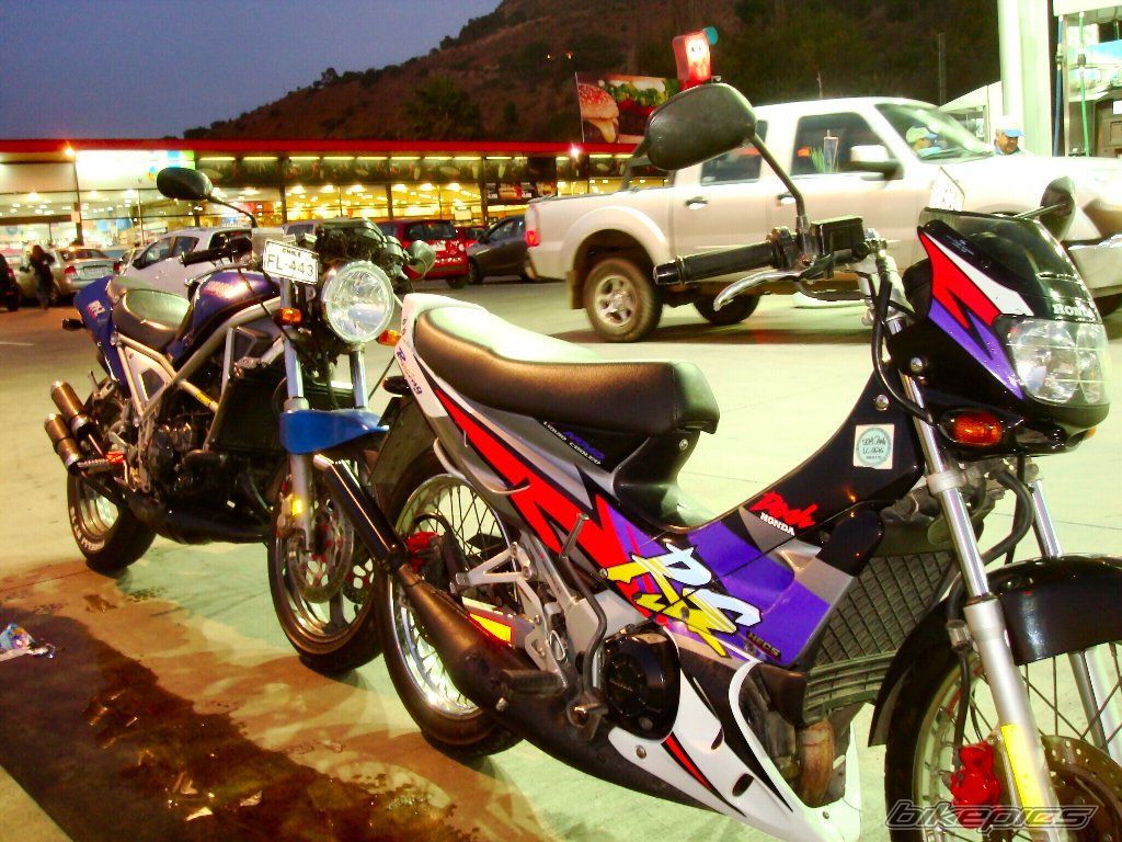 Photo 2467986