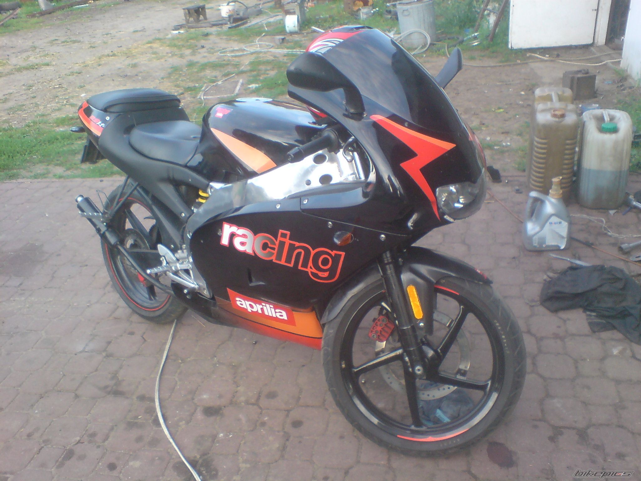 Photo 2468046